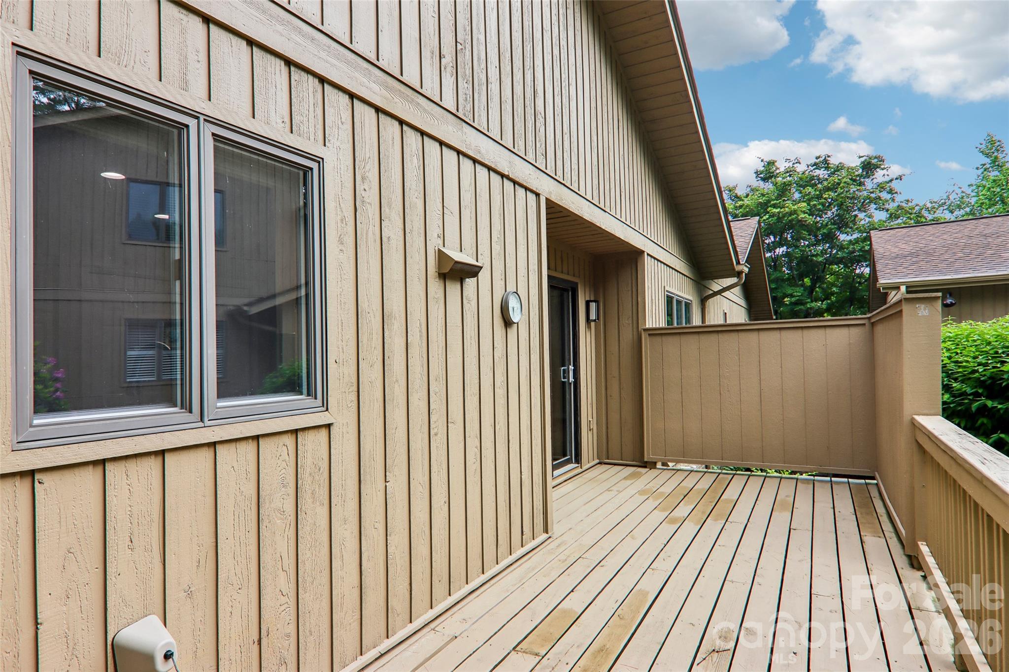 405 Wild Oak Lane — Hendersonville