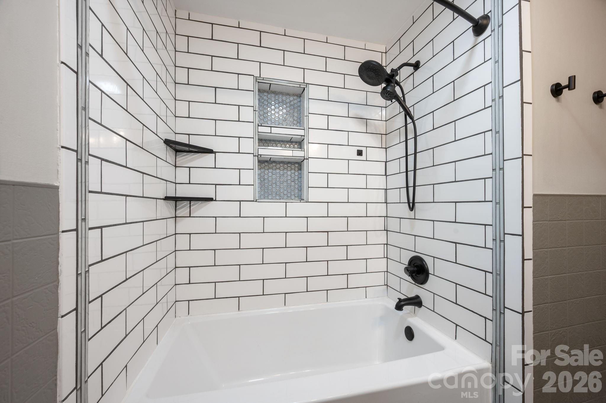 65 Farley Street — Waynesville