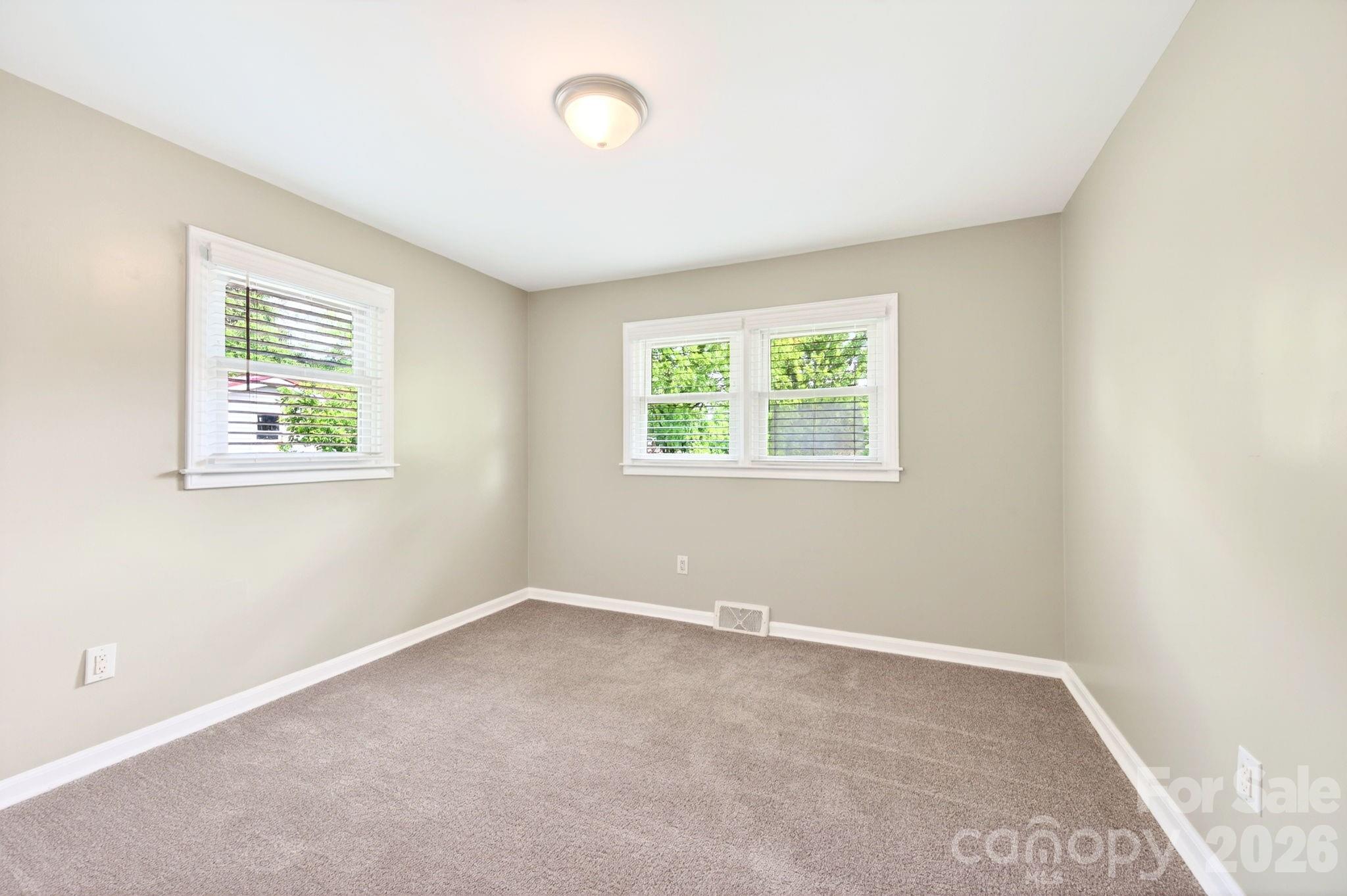 65 Farley Street — Waynesville