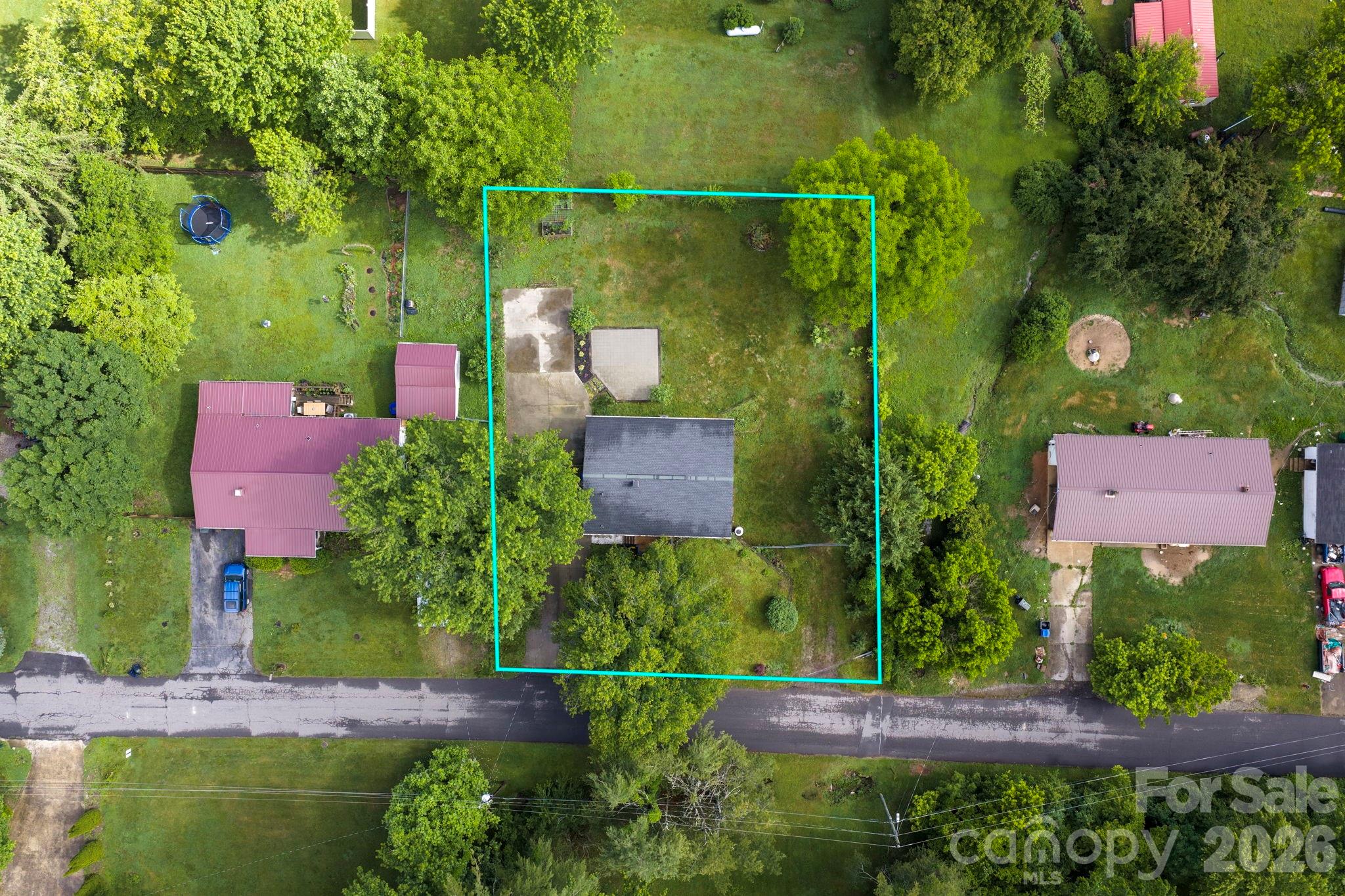 65 Farley Street — Waynesville