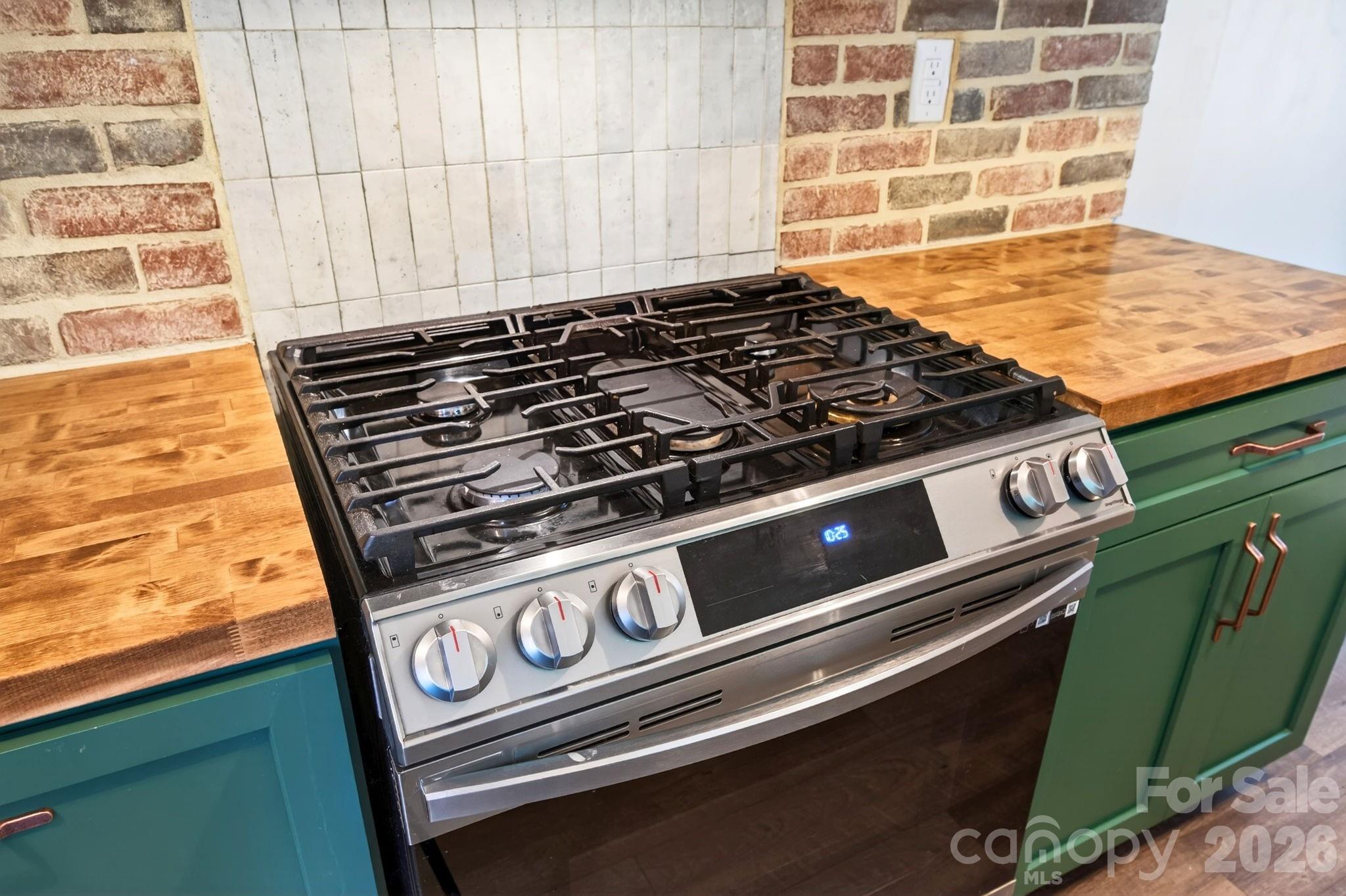 65 Farley Street — Waynesville