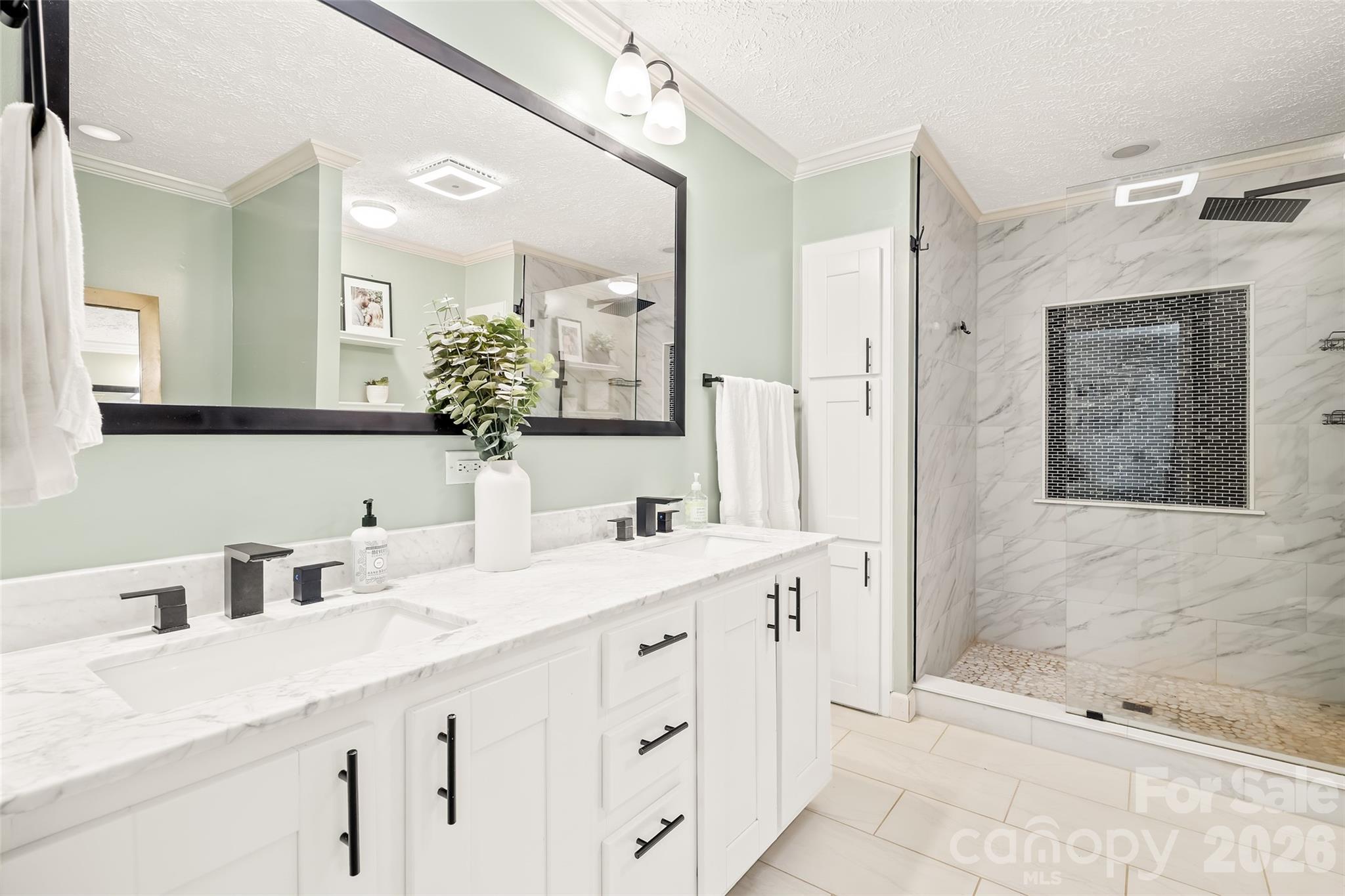 11 Misty Lane — Candler