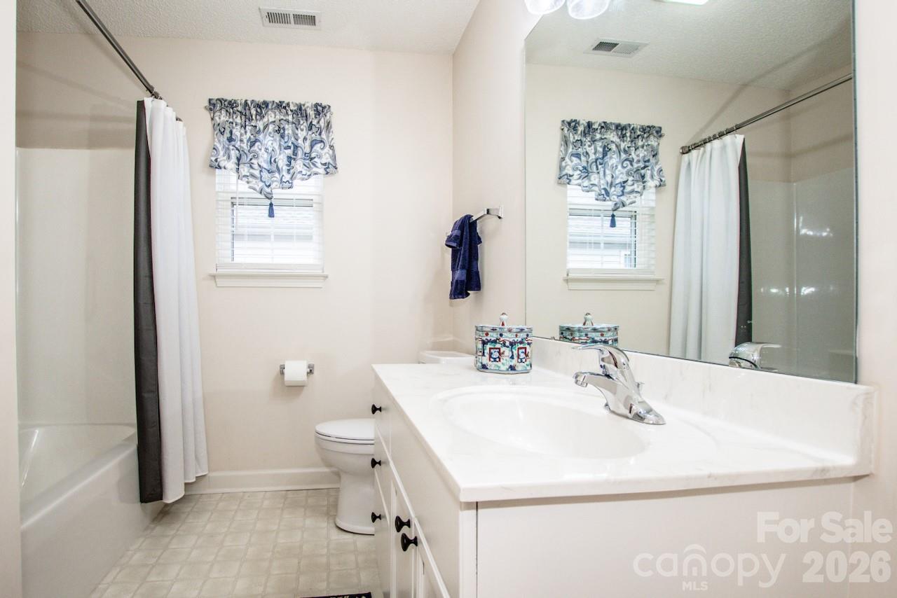 134 Ashwood Lane — Mooresville