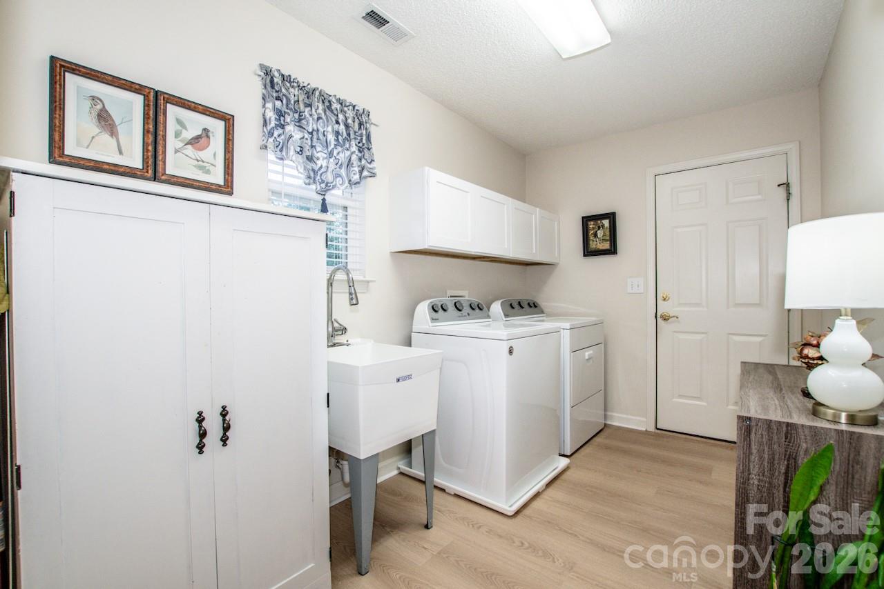 134 Ashwood Lane — Mooresville