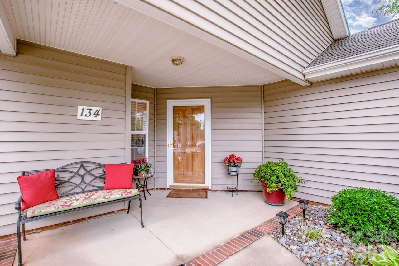 134 Ashwood Lane — Mooresville