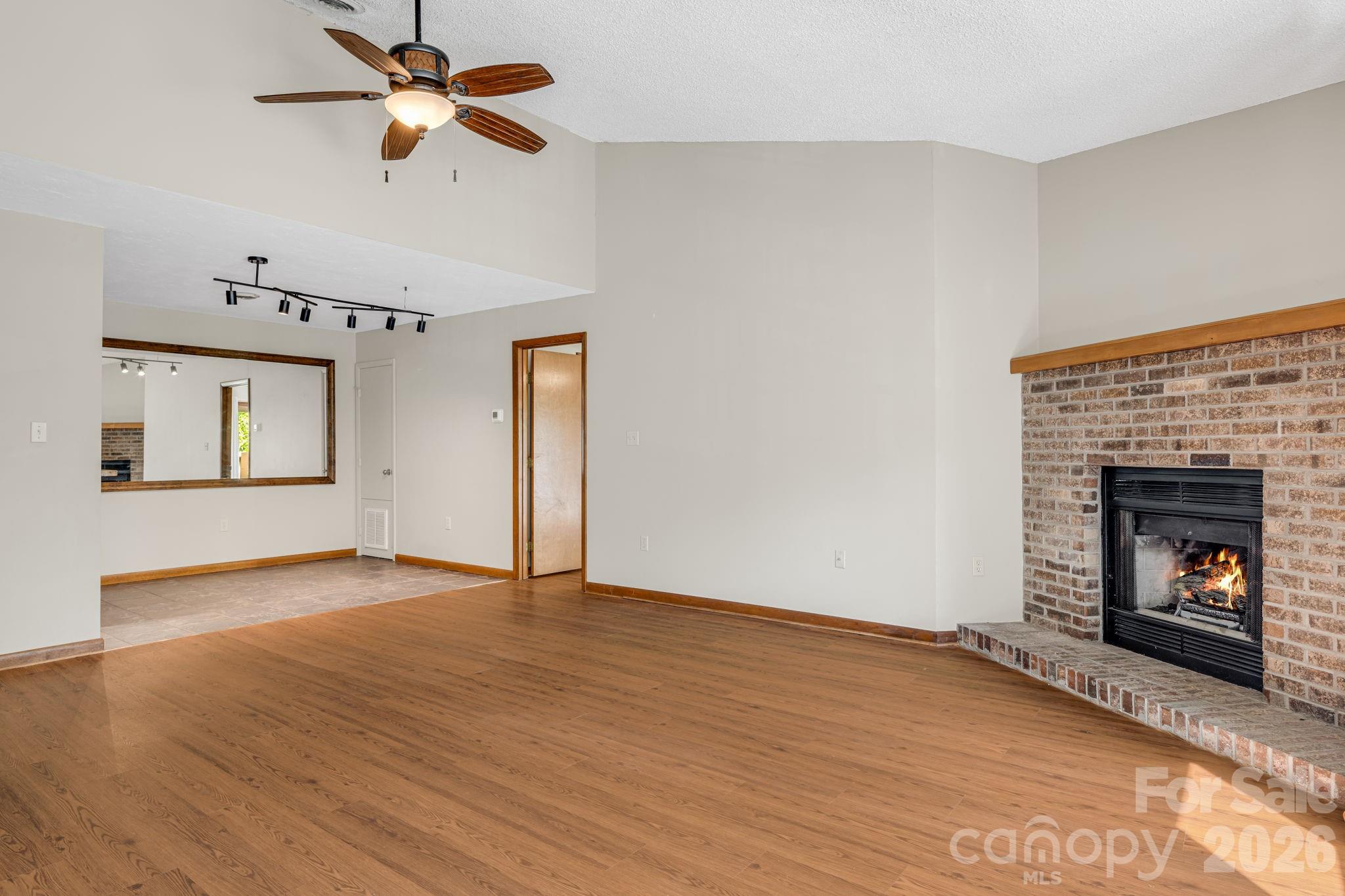 60 Ravencroft Lane — Asheville