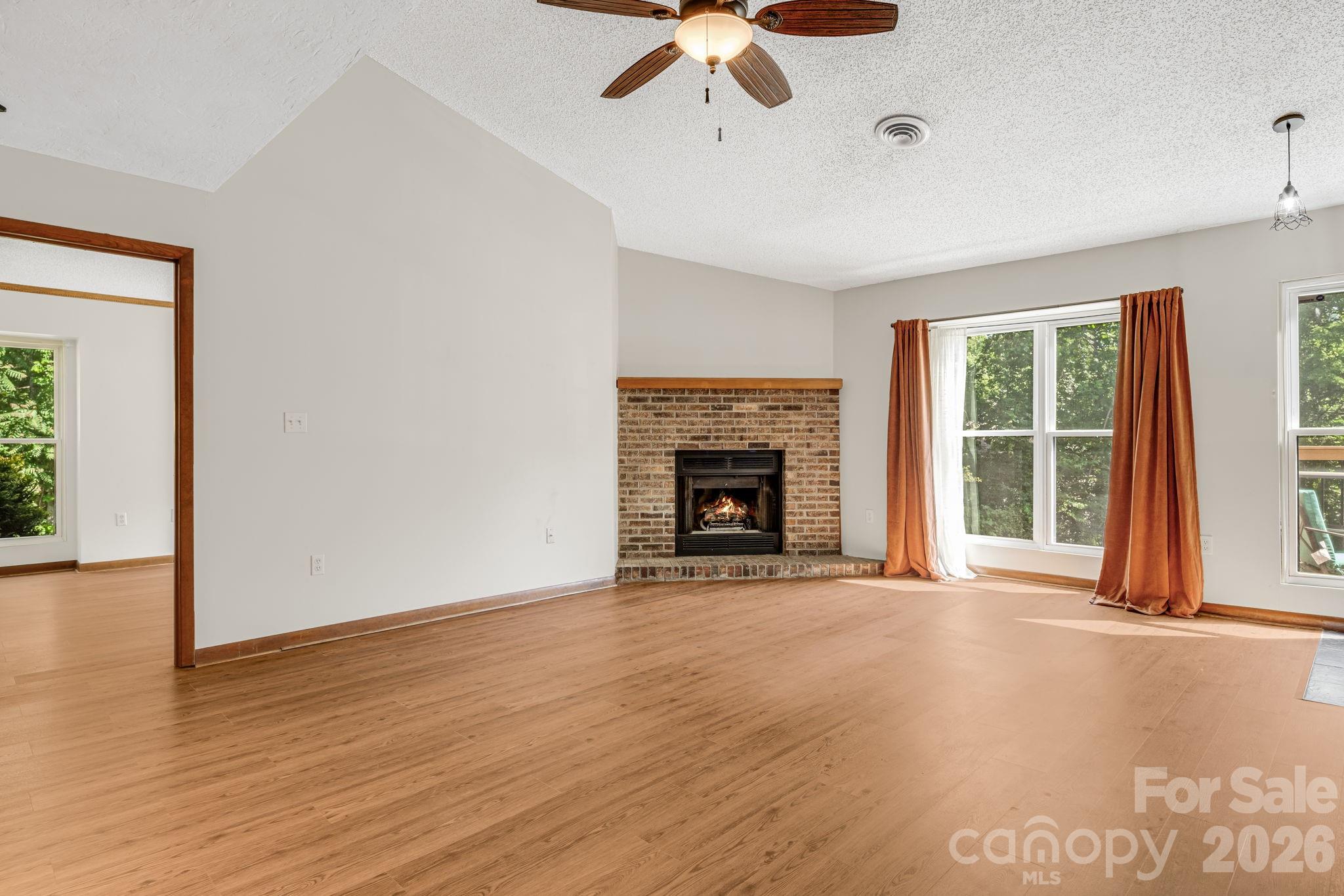 60 Ravencroft Lane — Asheville