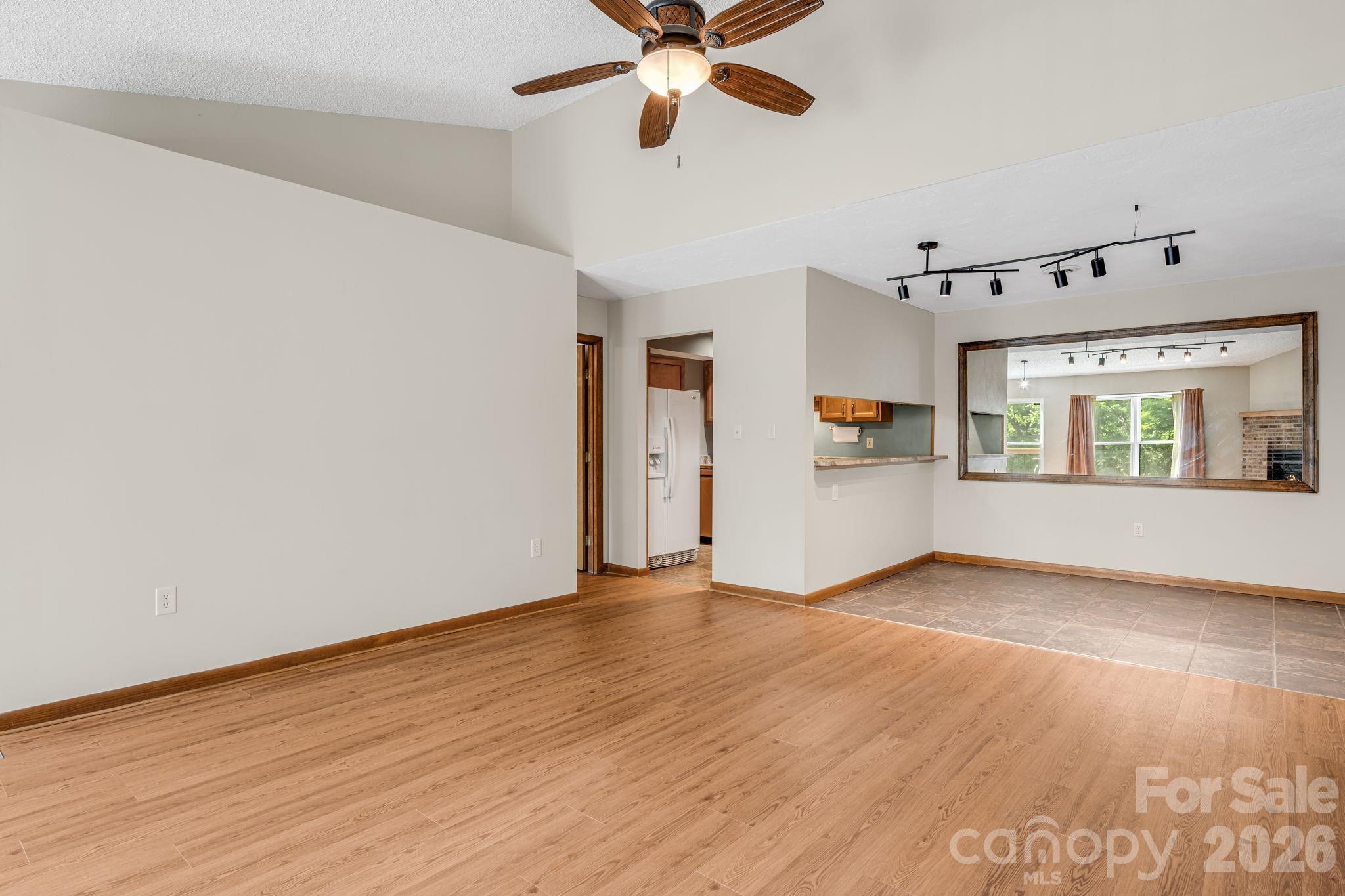 60 Ravencroft Lane — Asheville