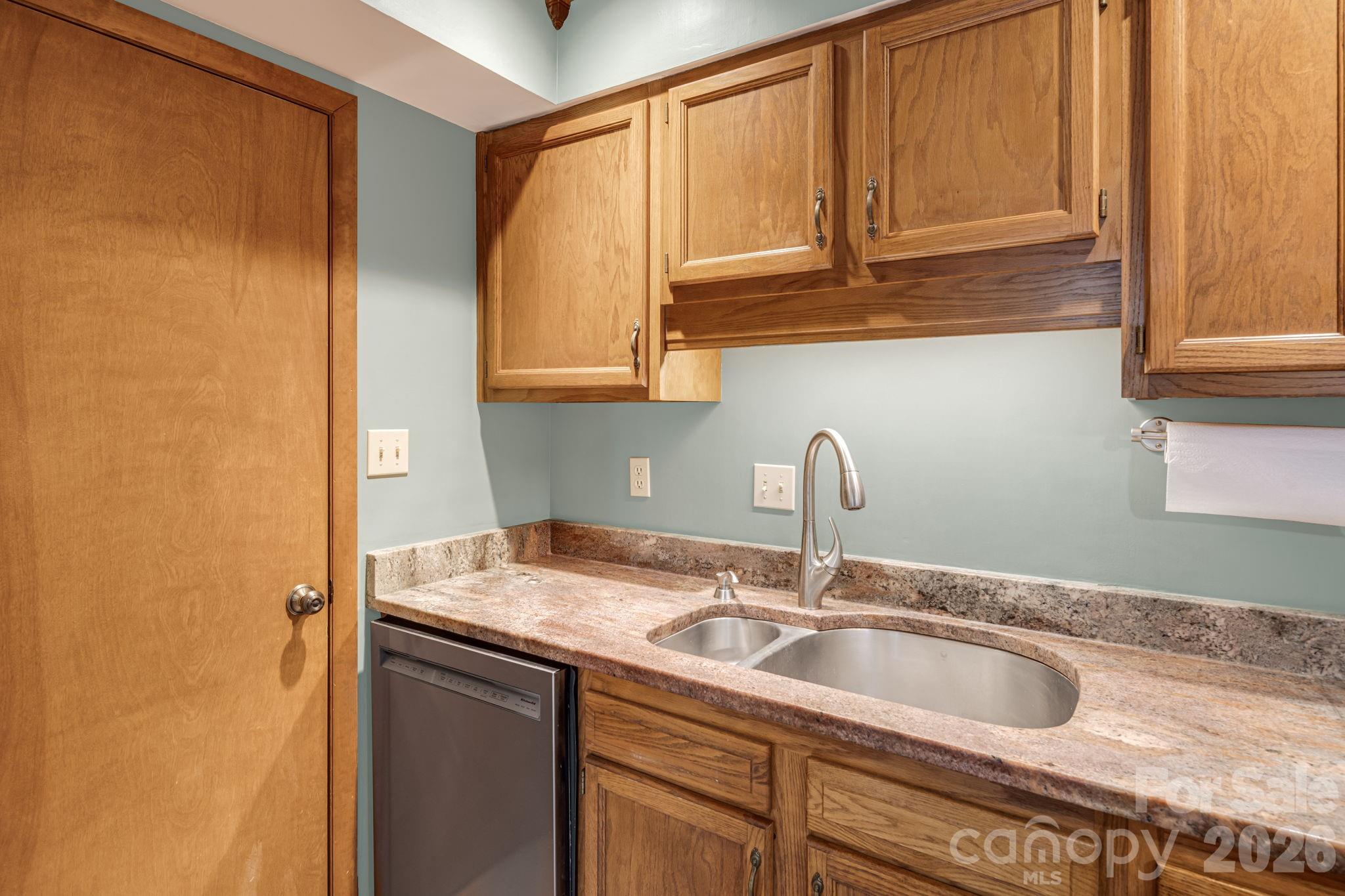 60 Ravencroft Lane — Asheville