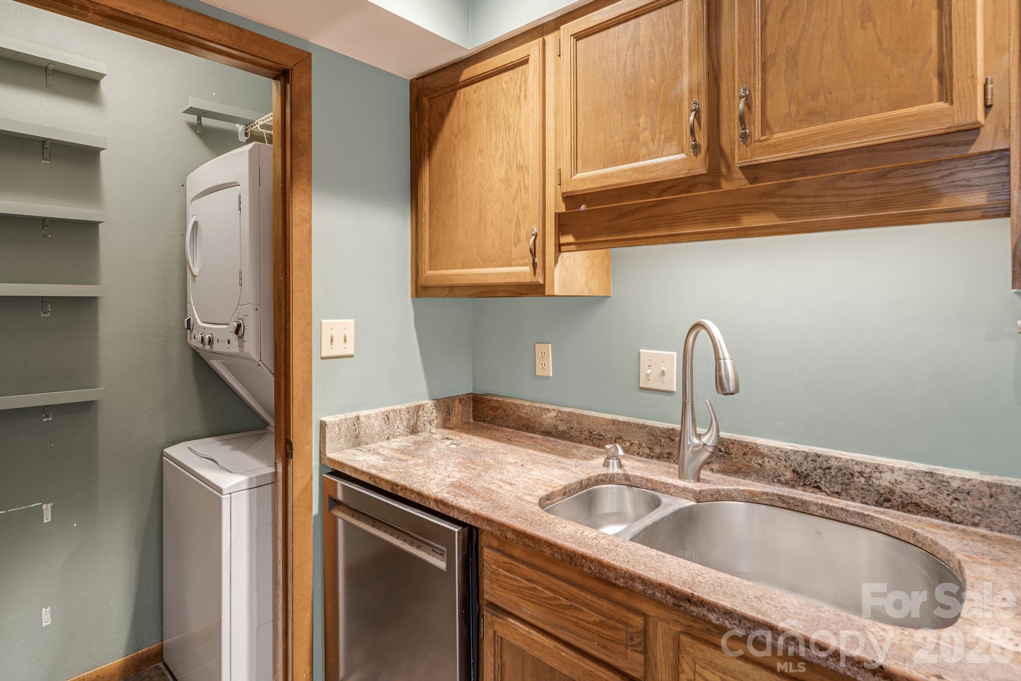 60 Ravencroft Lane — Asheville