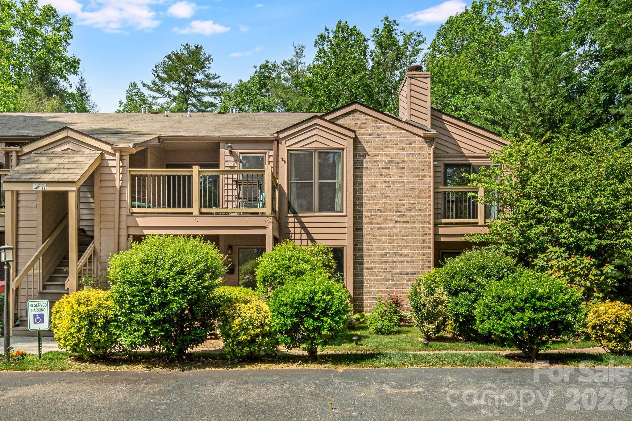 60 Ravencroft Lane — Asheville