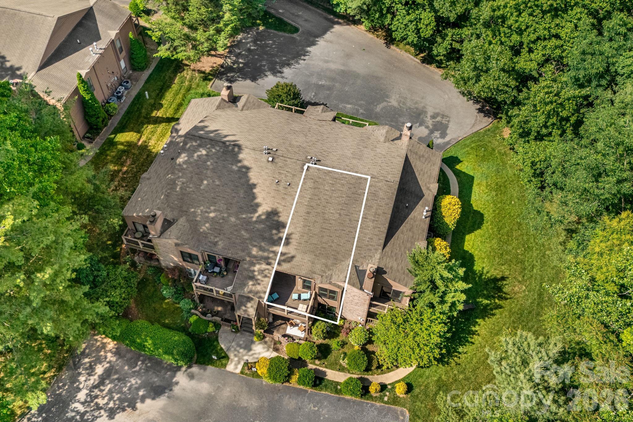 60 Ravencroft Lane — Asheville