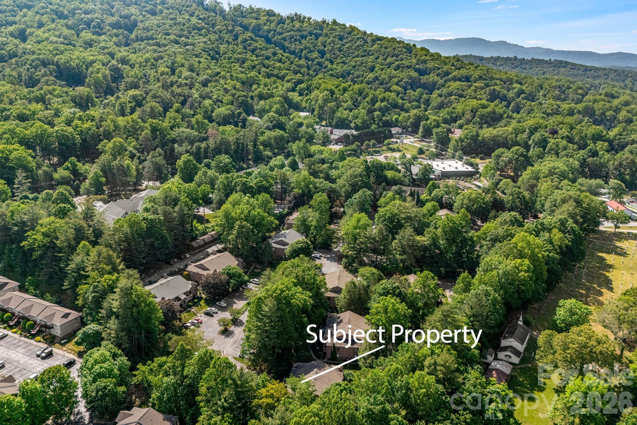 60 Ravencroft Lane — Asheville