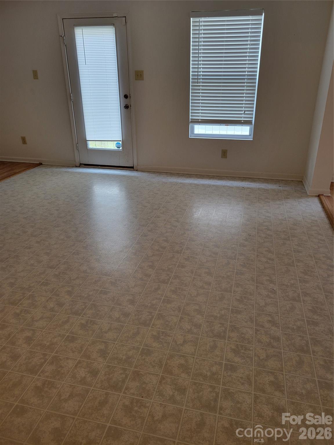 806 Sinclair Drive — Monroe