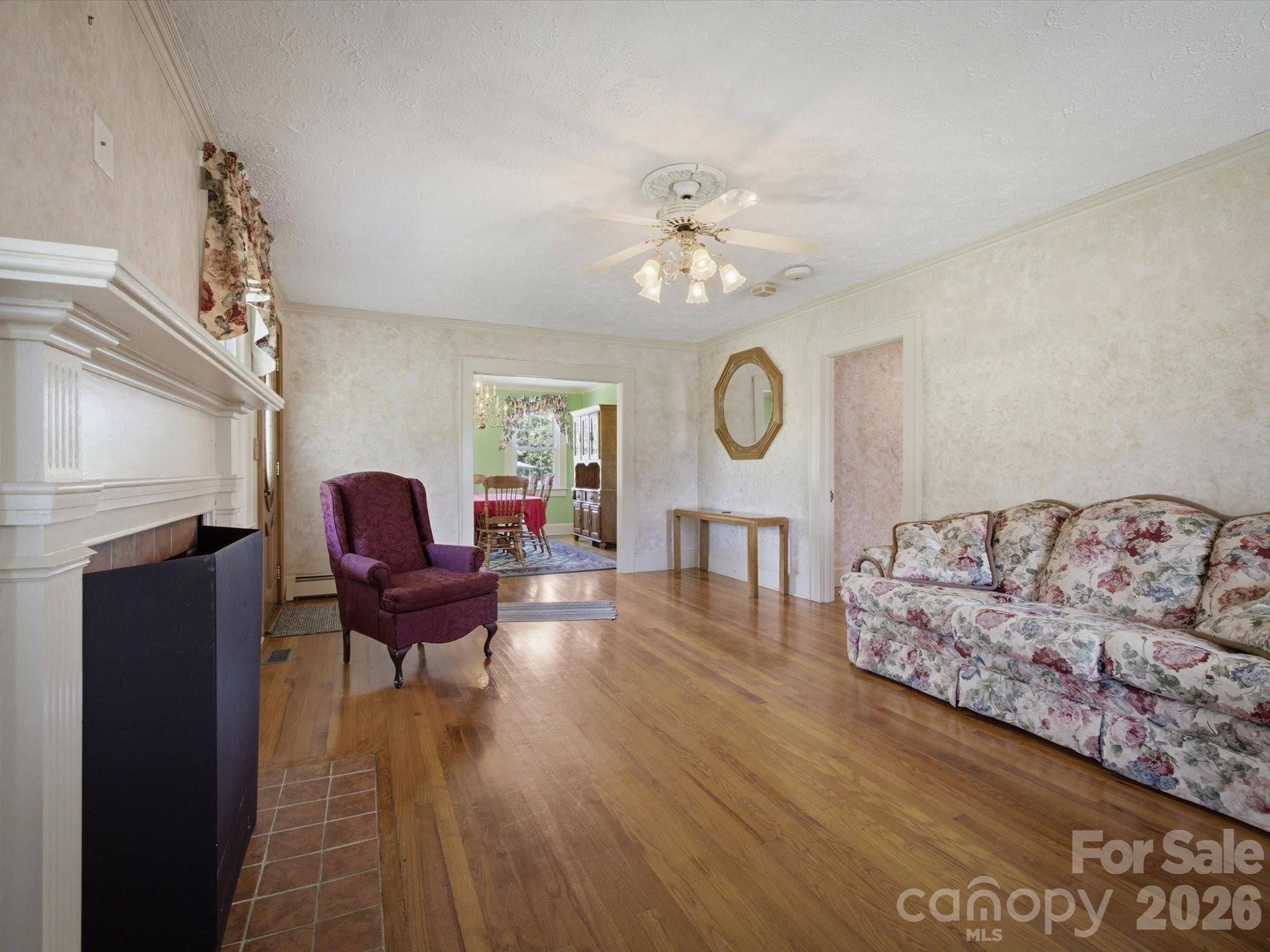 2401 Lail Road — Morganton