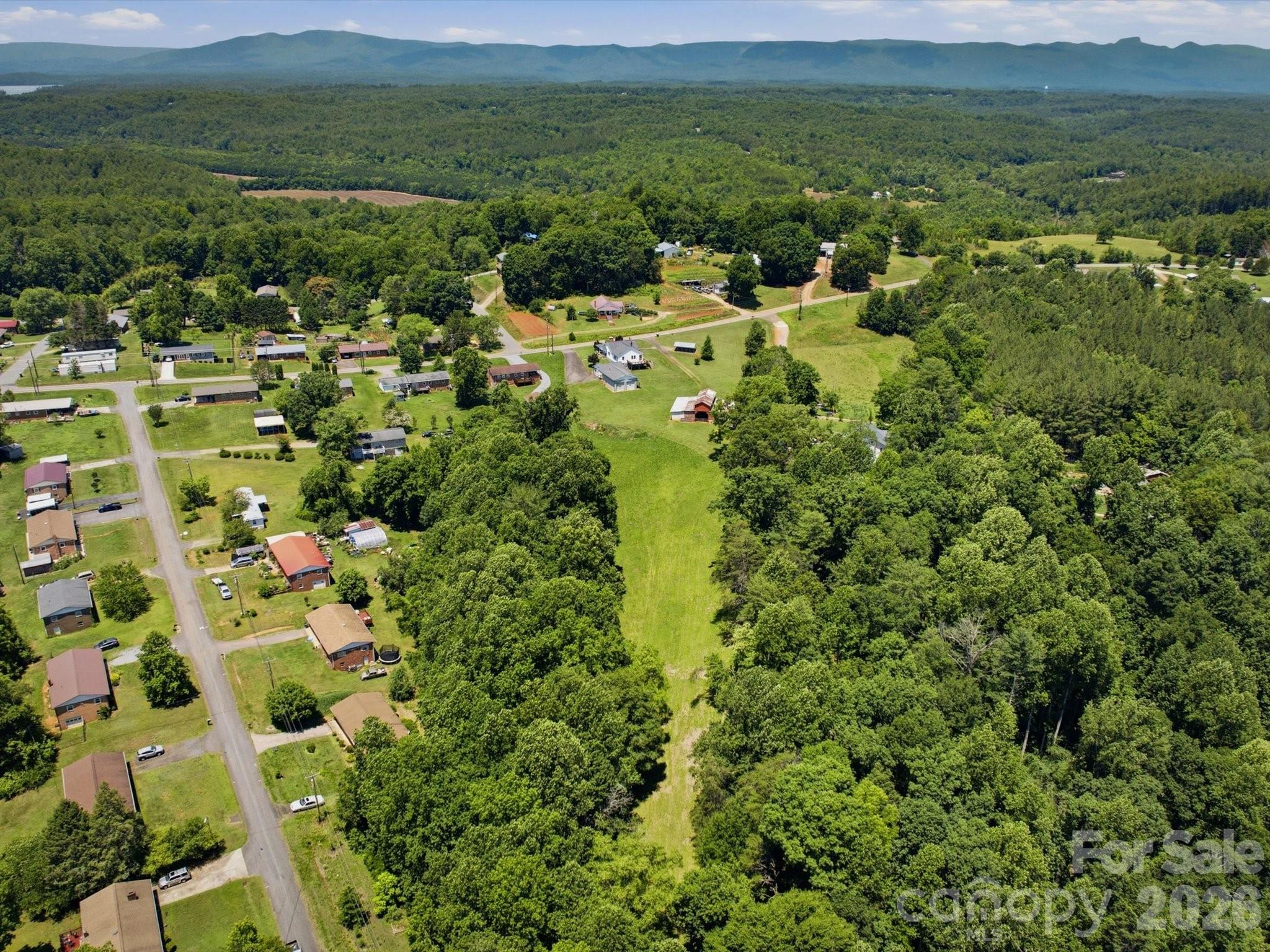 2401 Lail Road — Morganton