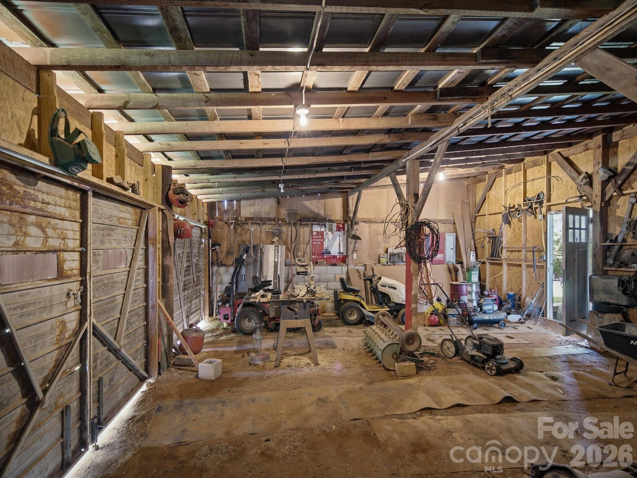 2401 Lail Road — Morganton