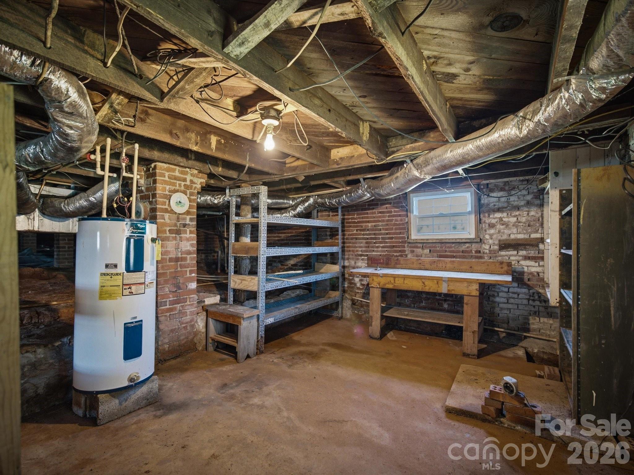 2401 Lail Road — Morganton