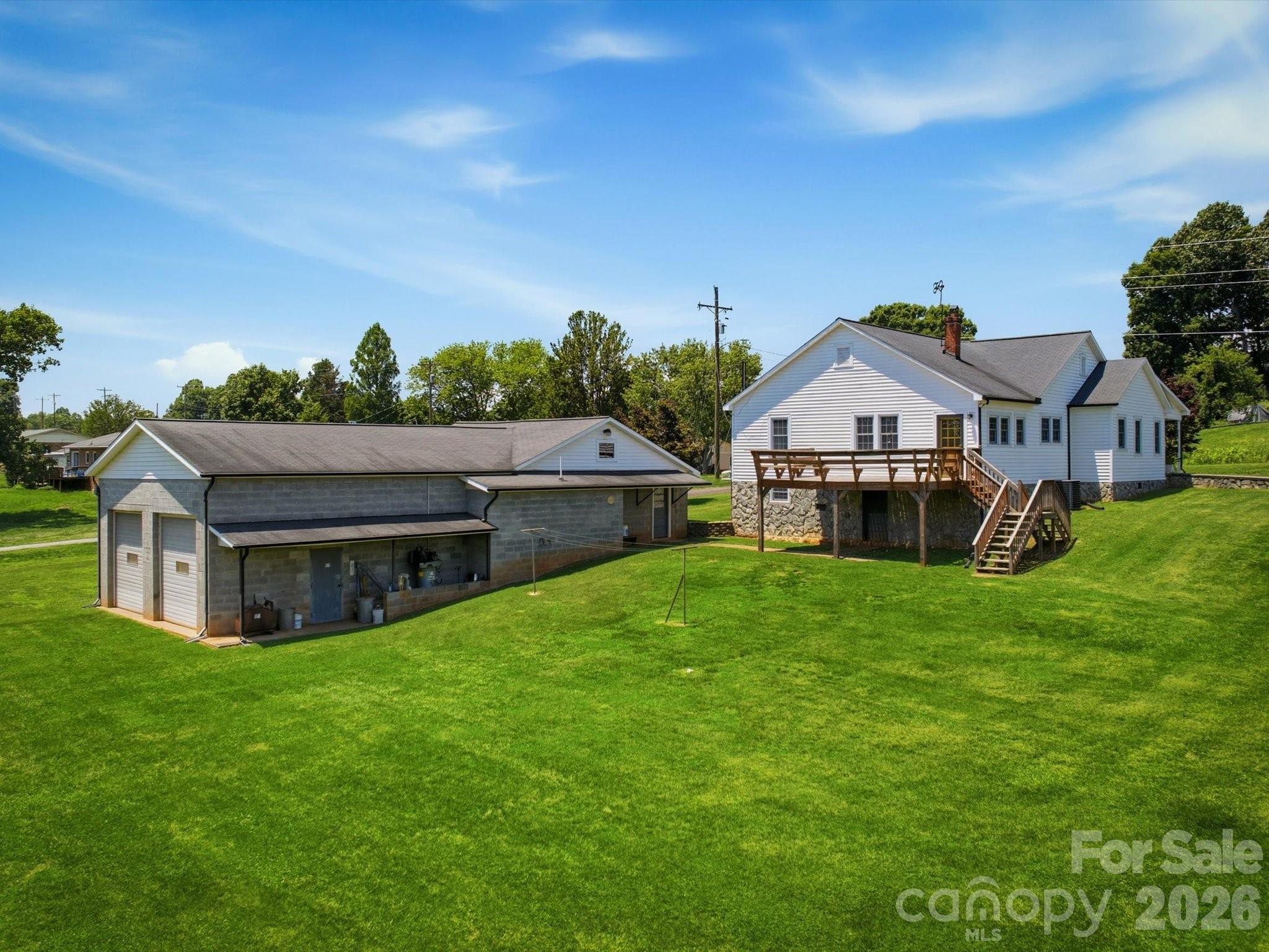 2401 Lail Road — Morganton