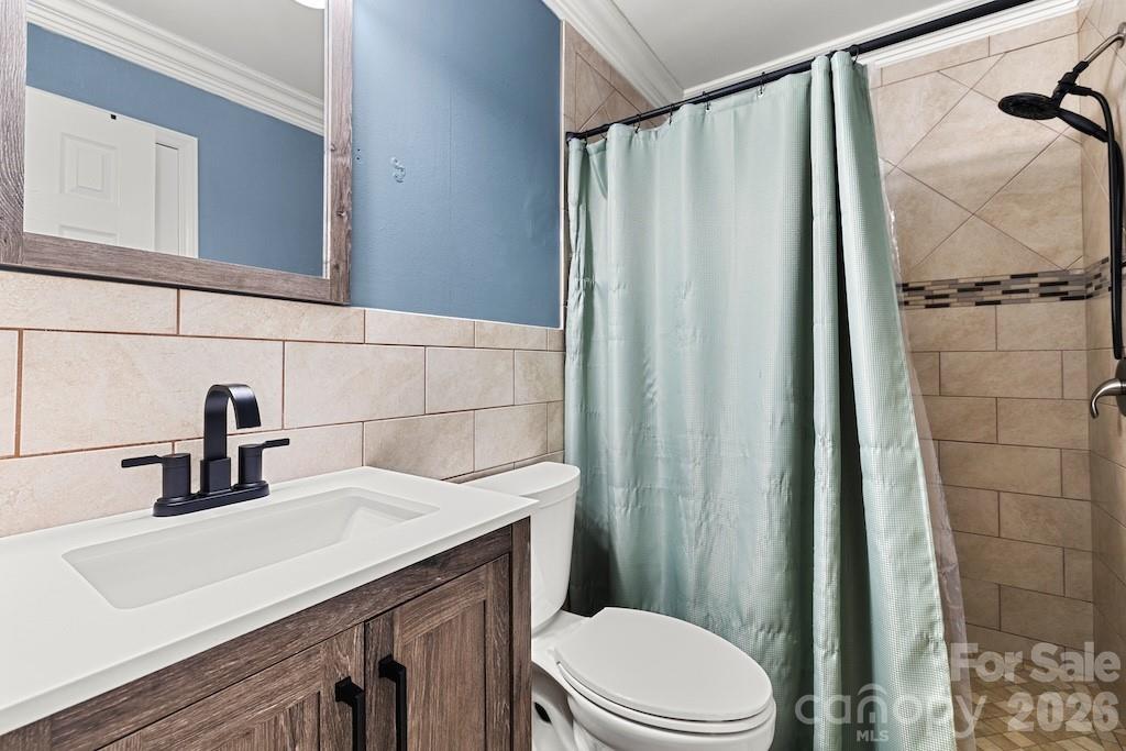 4403 Hubbard Road — Charlotte