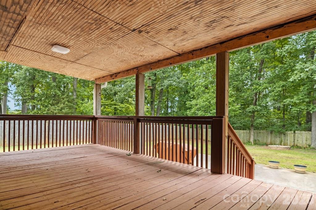 4403 Hubbard Road — Charlotte