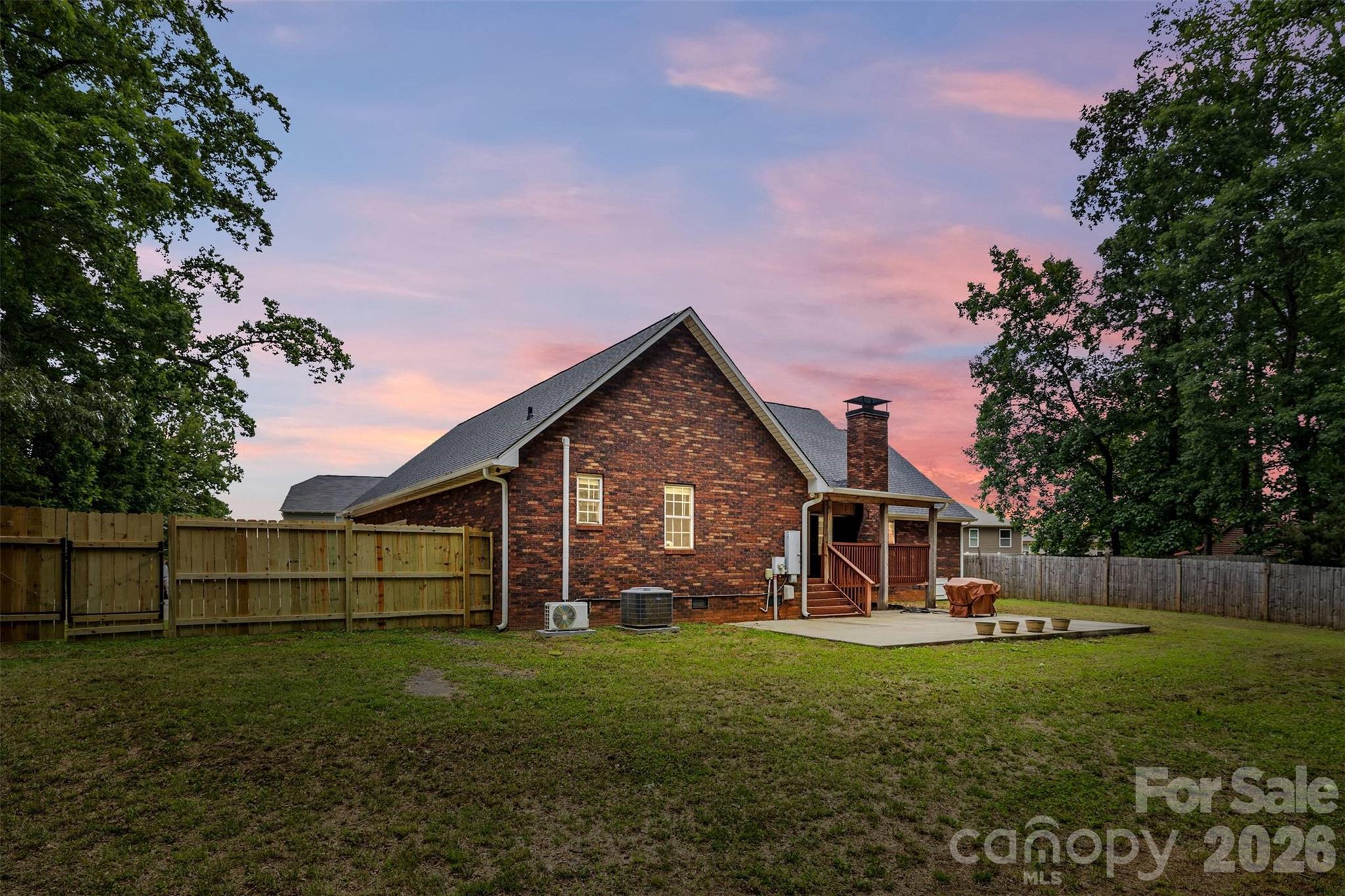 4403 Hubbard Road — Charlotte