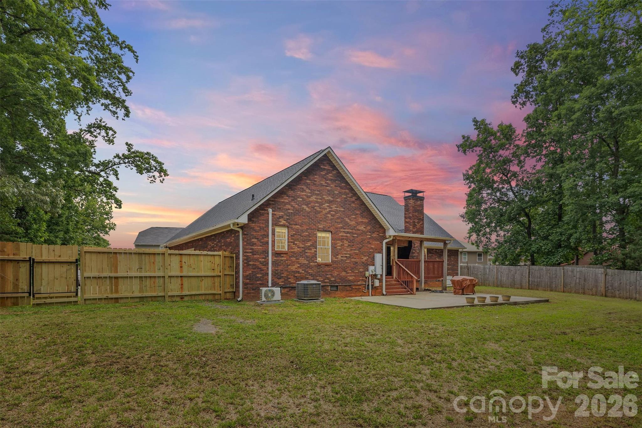 4403 Hubbard Road — Charlotte