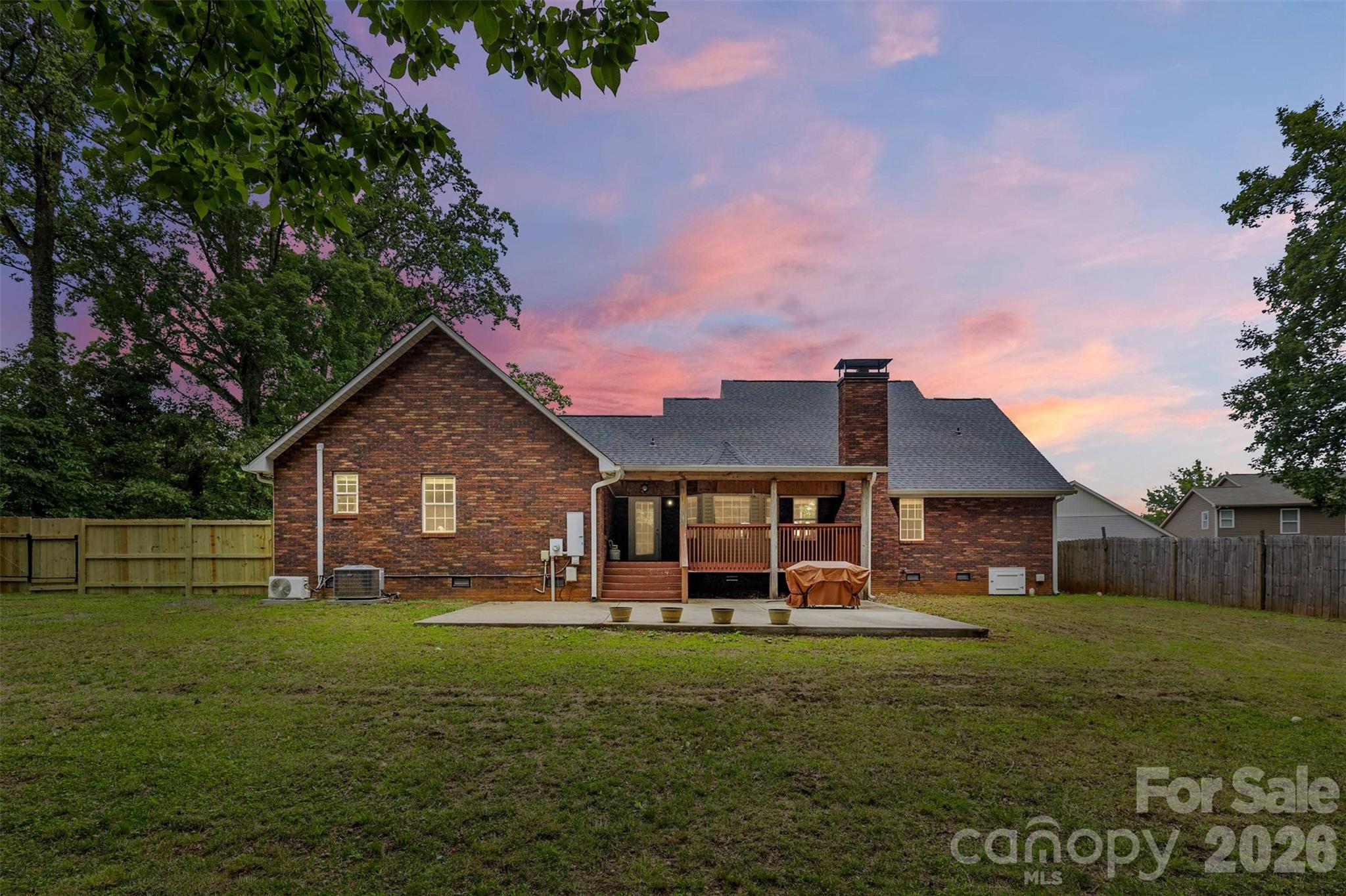 4403 Hubbard Road — Charlotte
