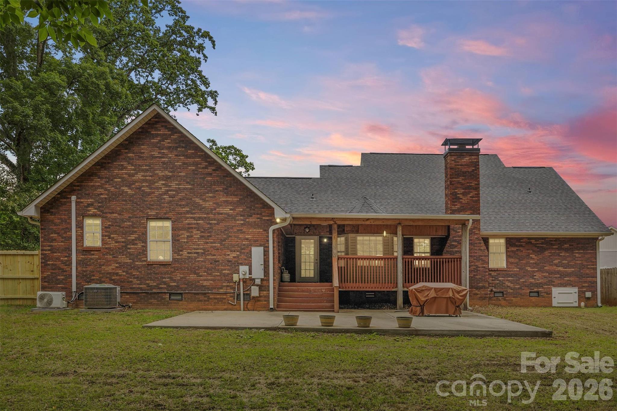 4403 Hubbard Road — Charlotte