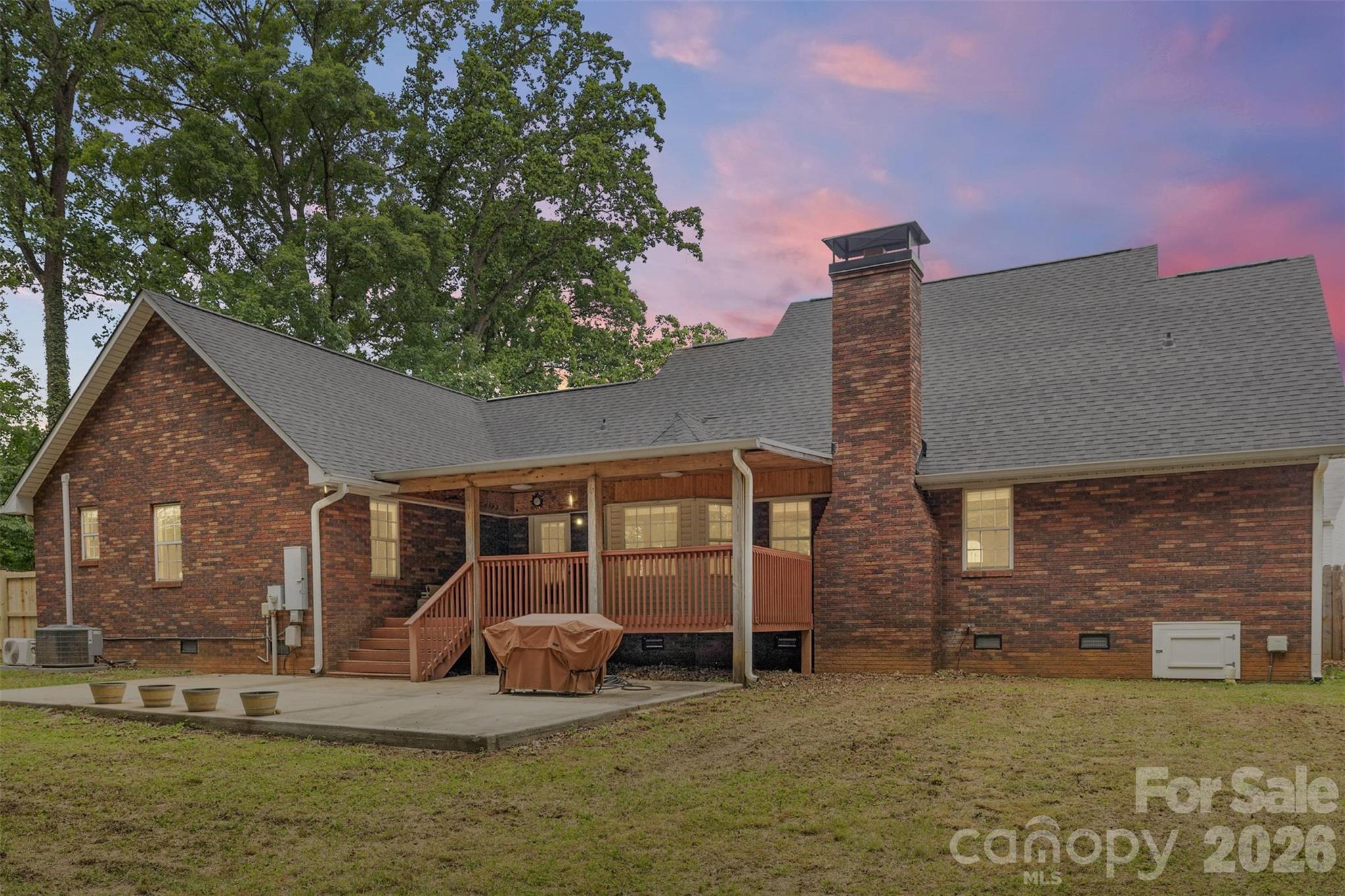 4403 Hubbard Road — Charlotte