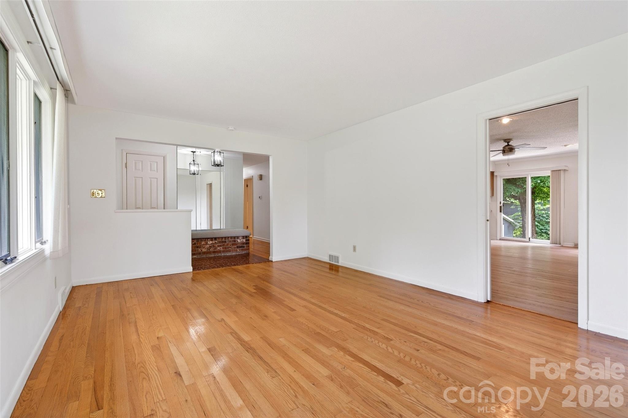 35 Mountain Terrace — Asheville