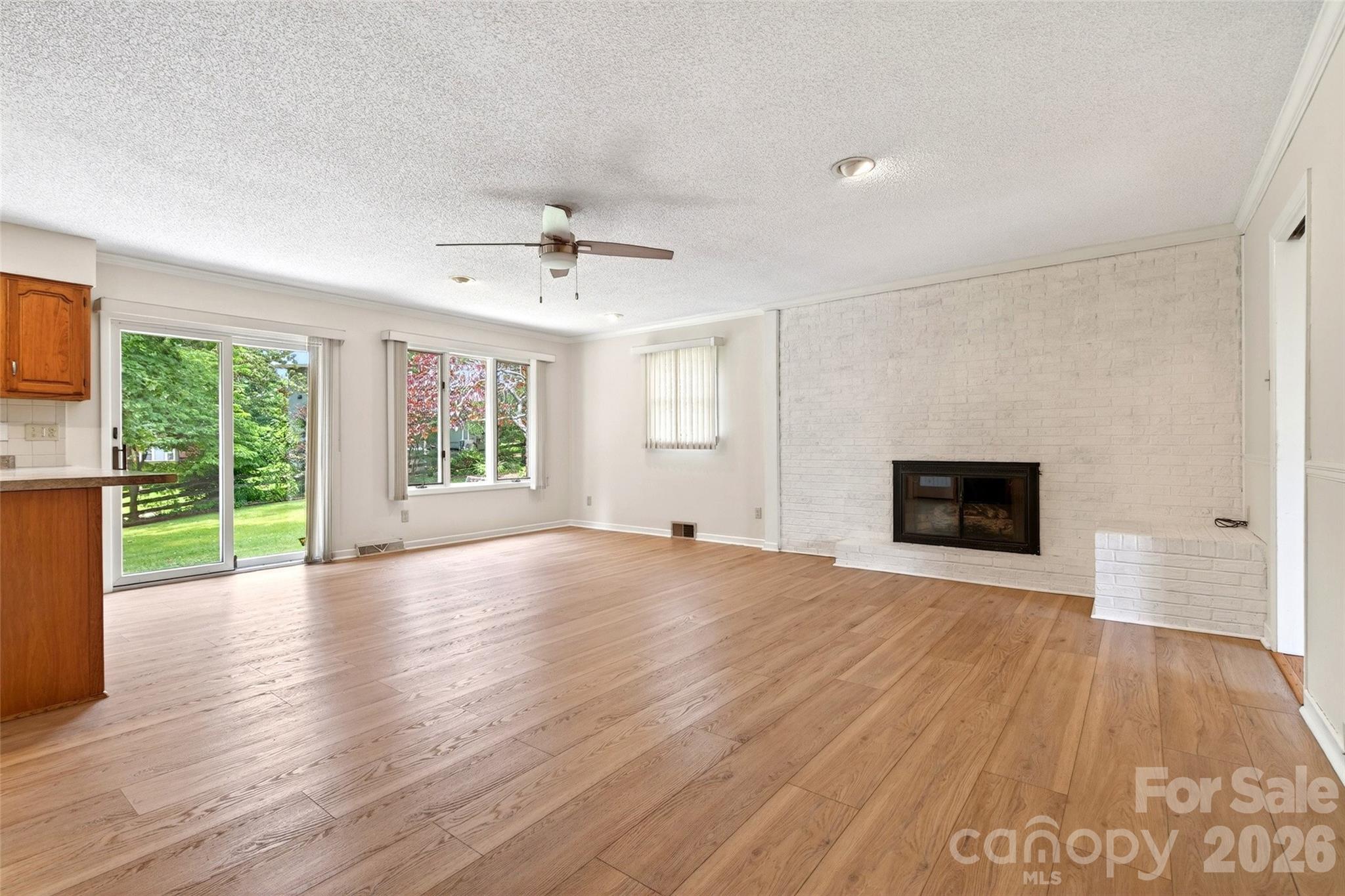 35 Mountain Terrace — Asheville