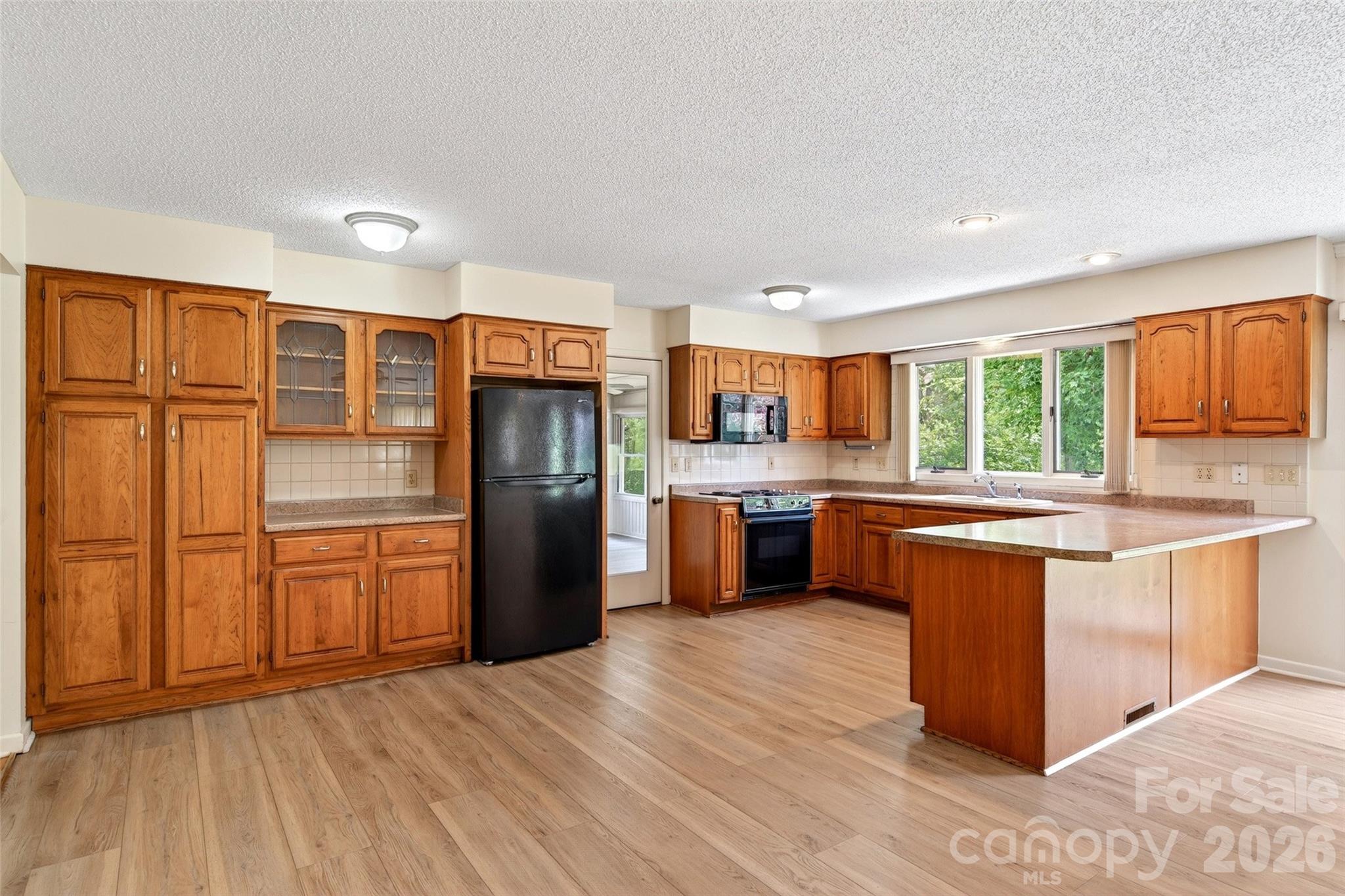 35 Mountain Terrace — Asheville