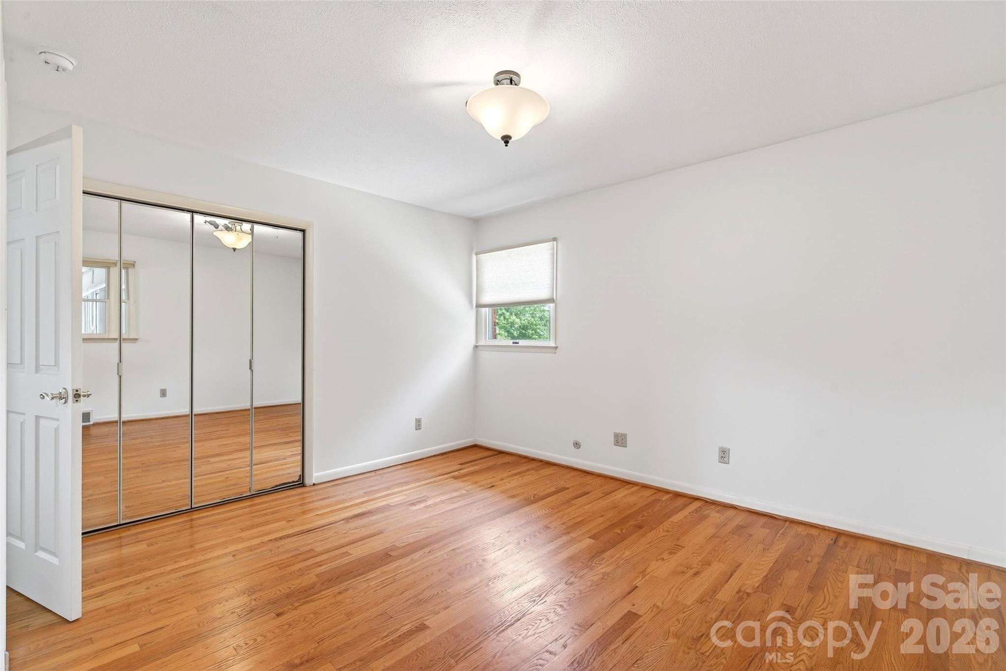 35 Mountain Terrace — Asheville