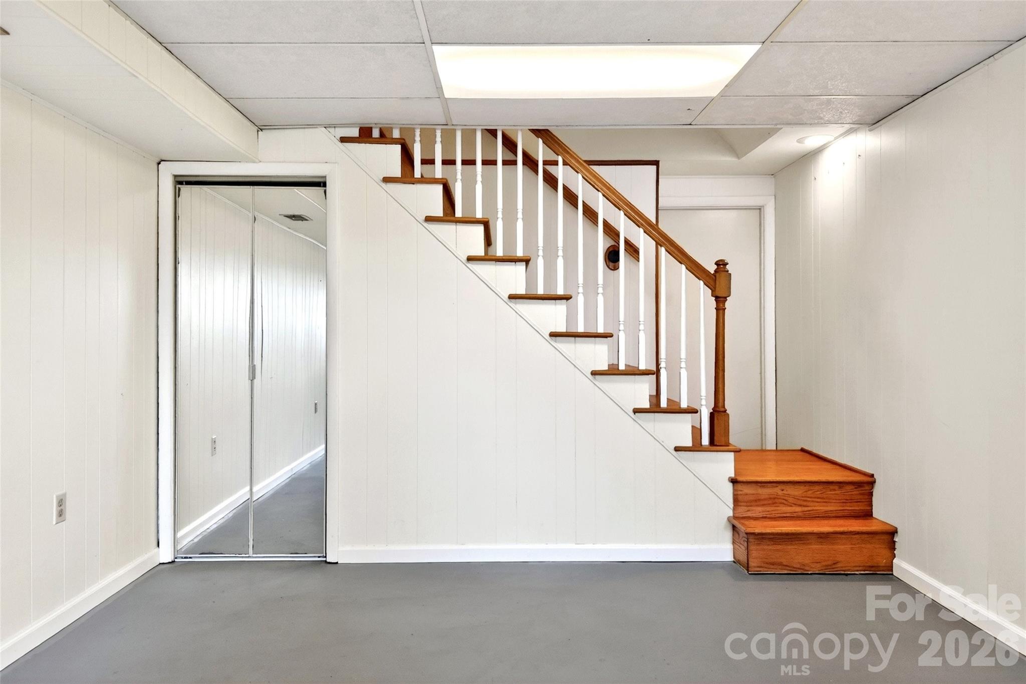 35 Mountain Terrace — Asheville