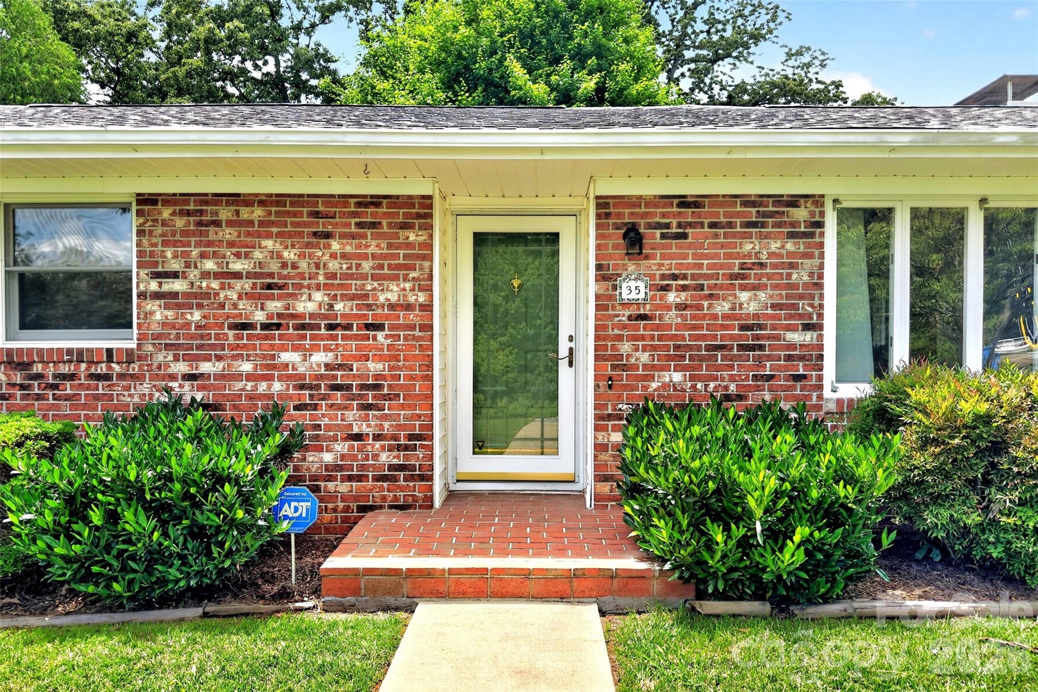 35 Mountain Terrace — Asheville