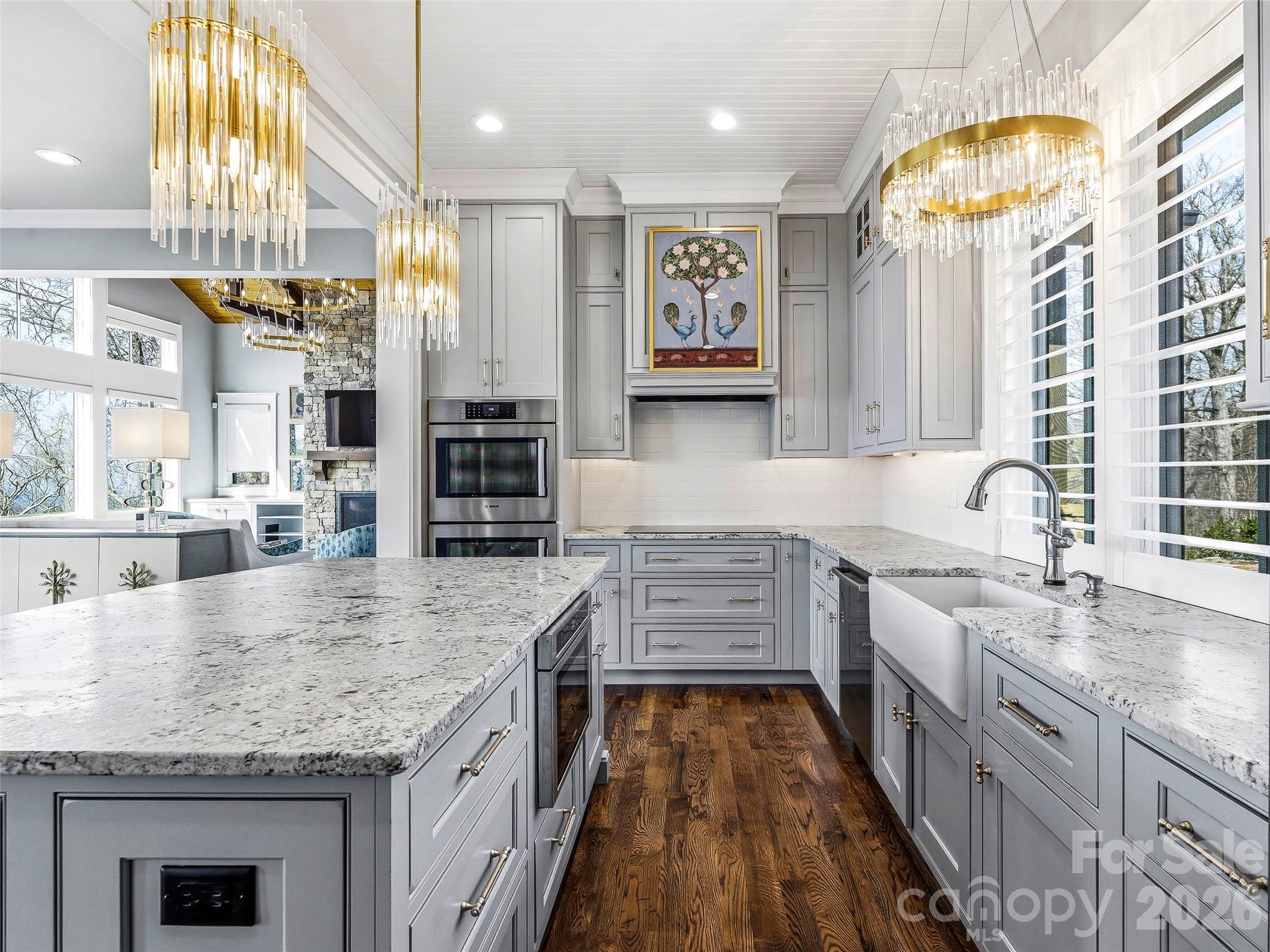 236 Summerset Drive — Hendersonville