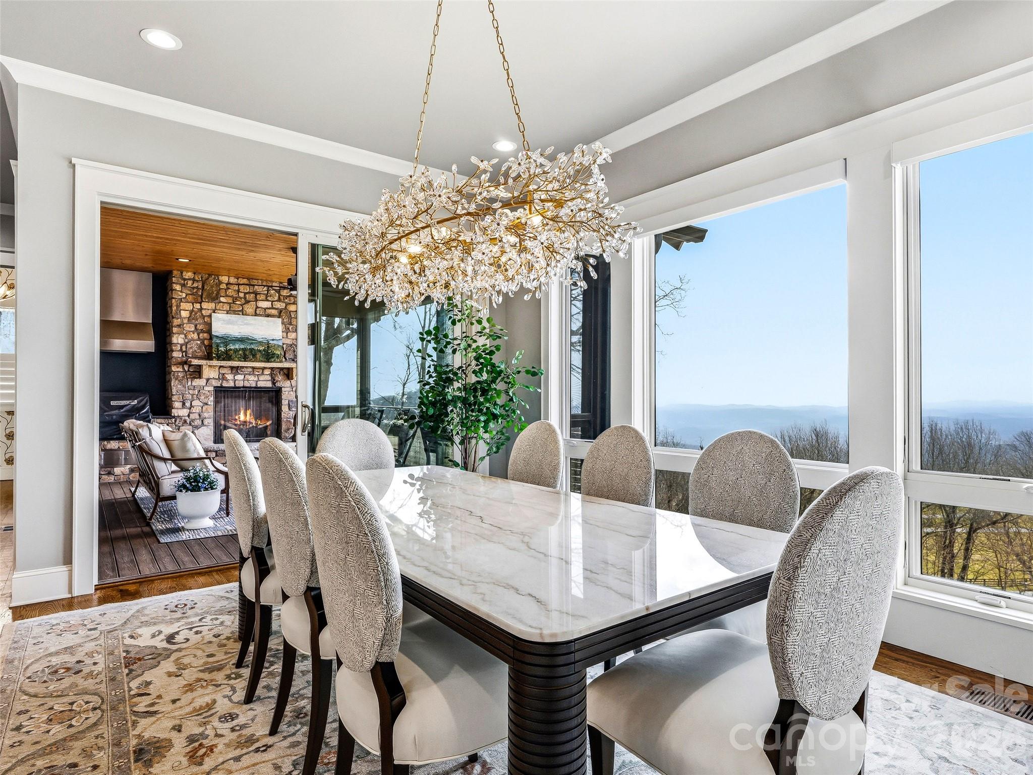 236 Summerset Drive — Hendersonville