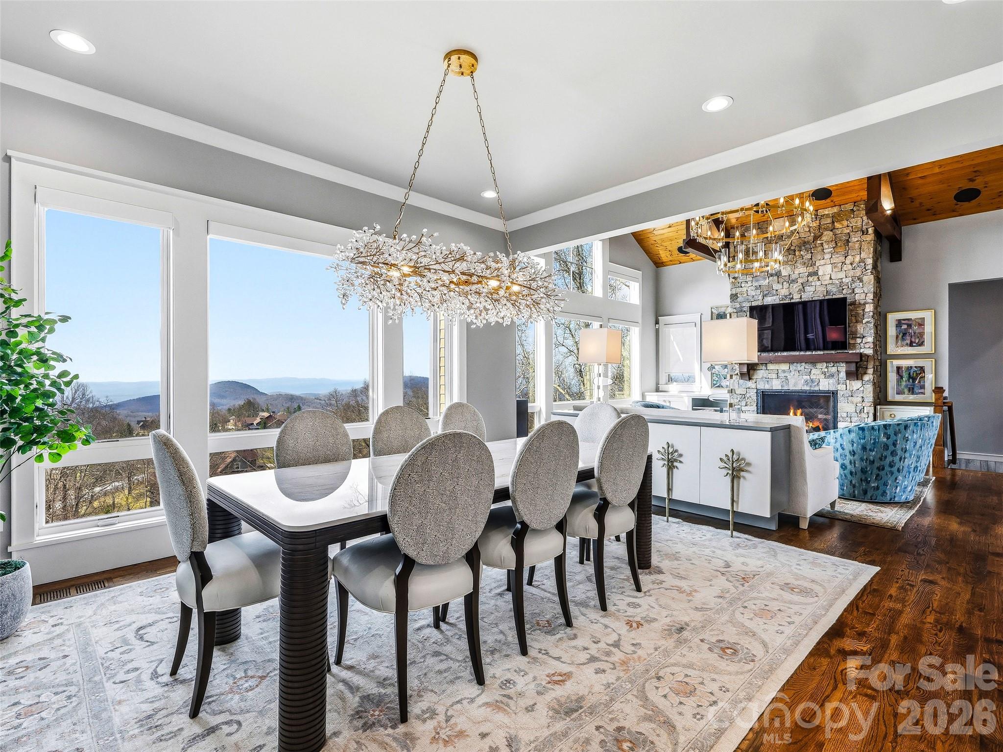 236 Summerset Drive — Hendersonville