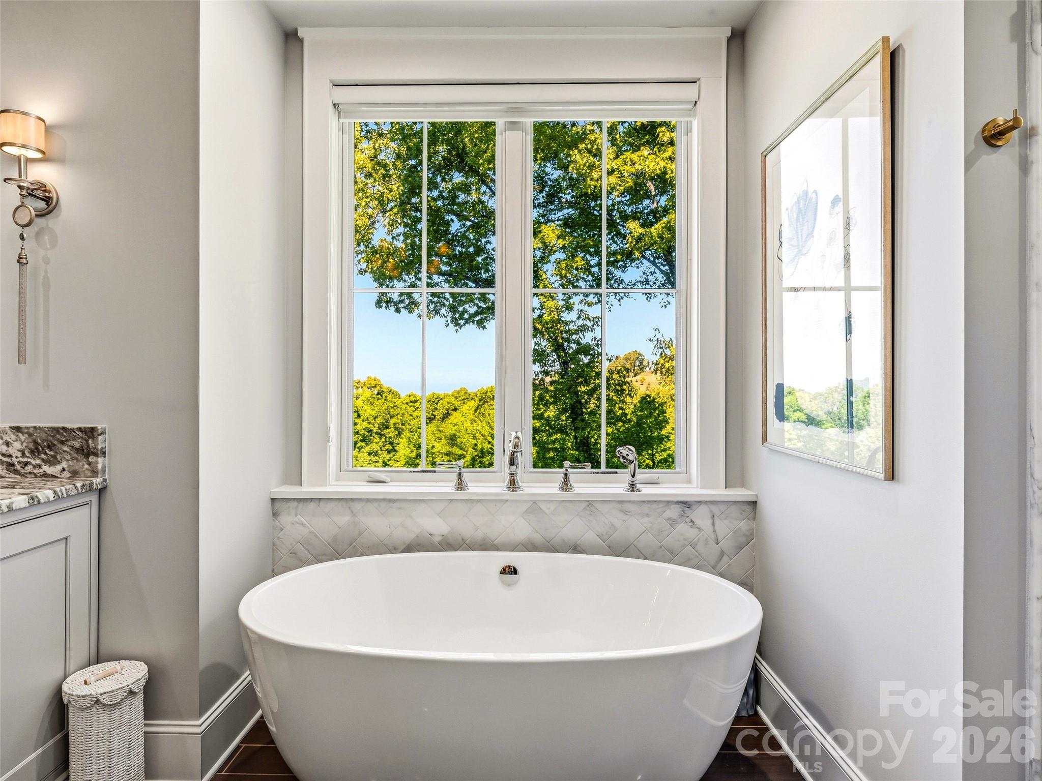 236 Summerset Drive — Hendersonville
