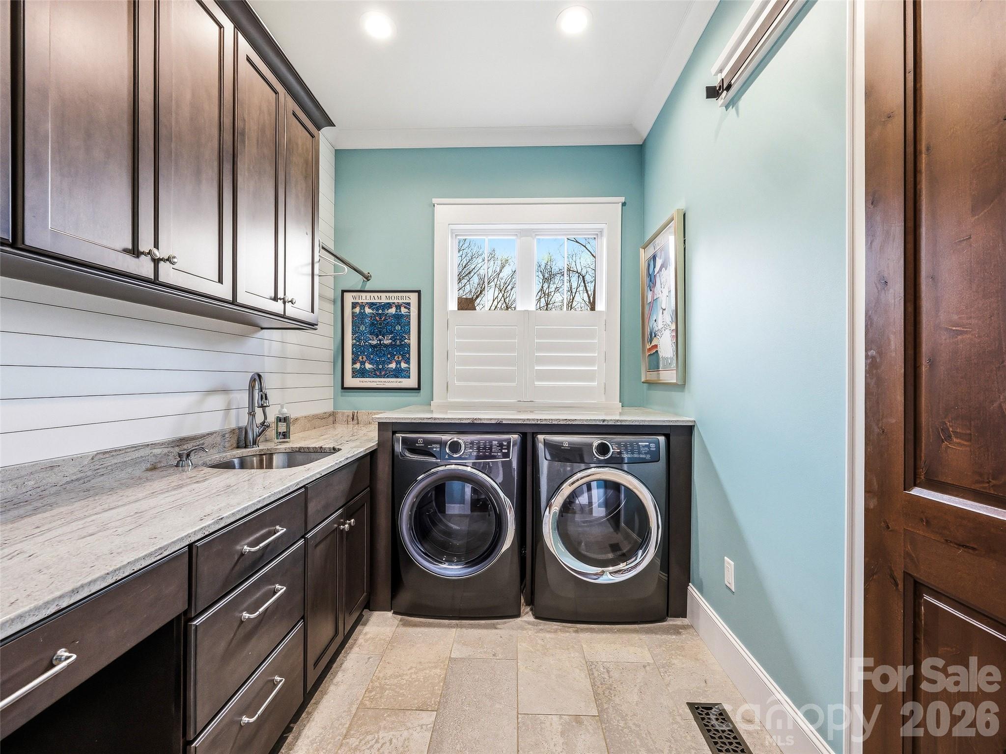 236 Summerset Drive — Hendersonville