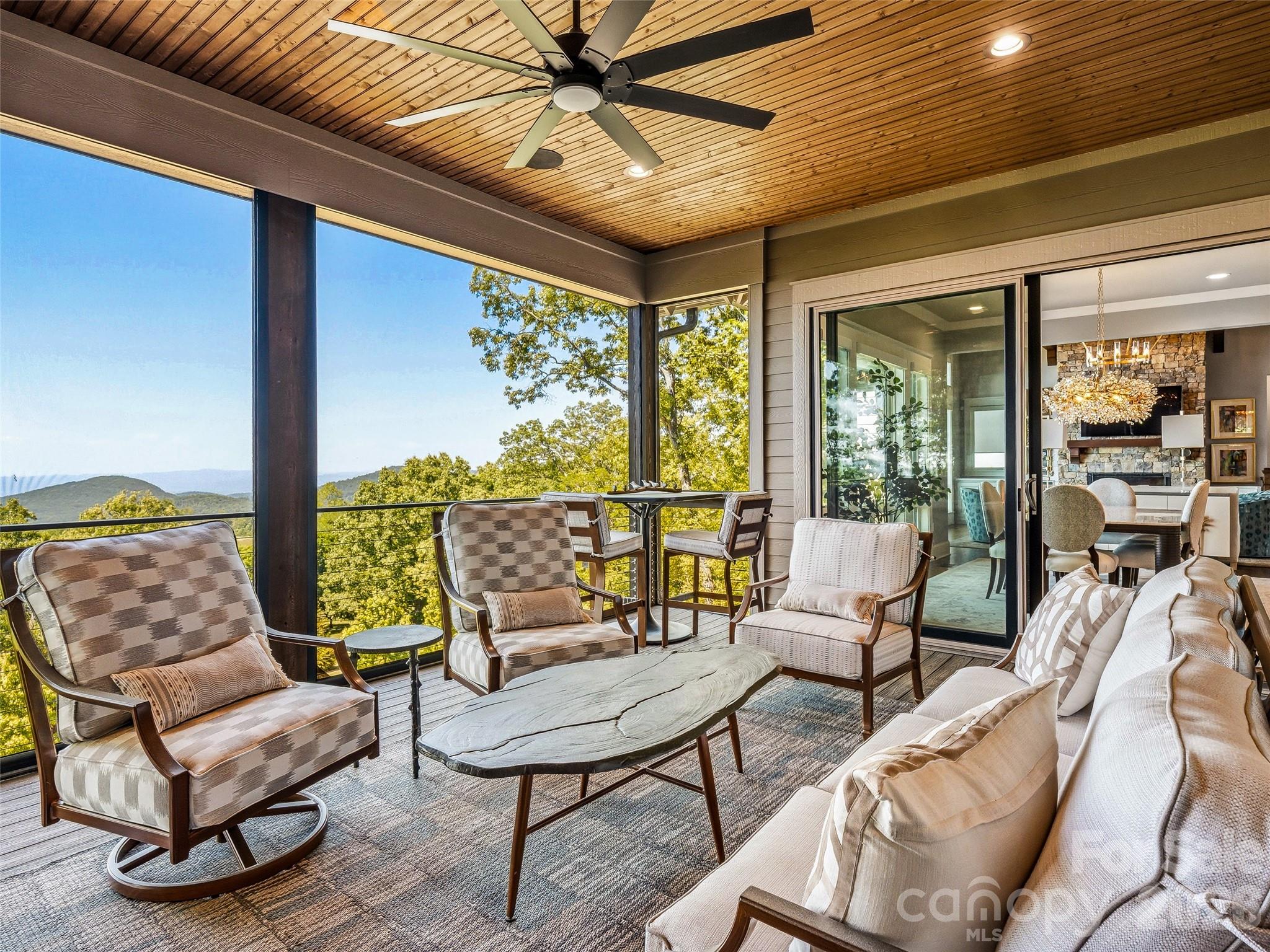 236 Summerset Drive — Hendersonville