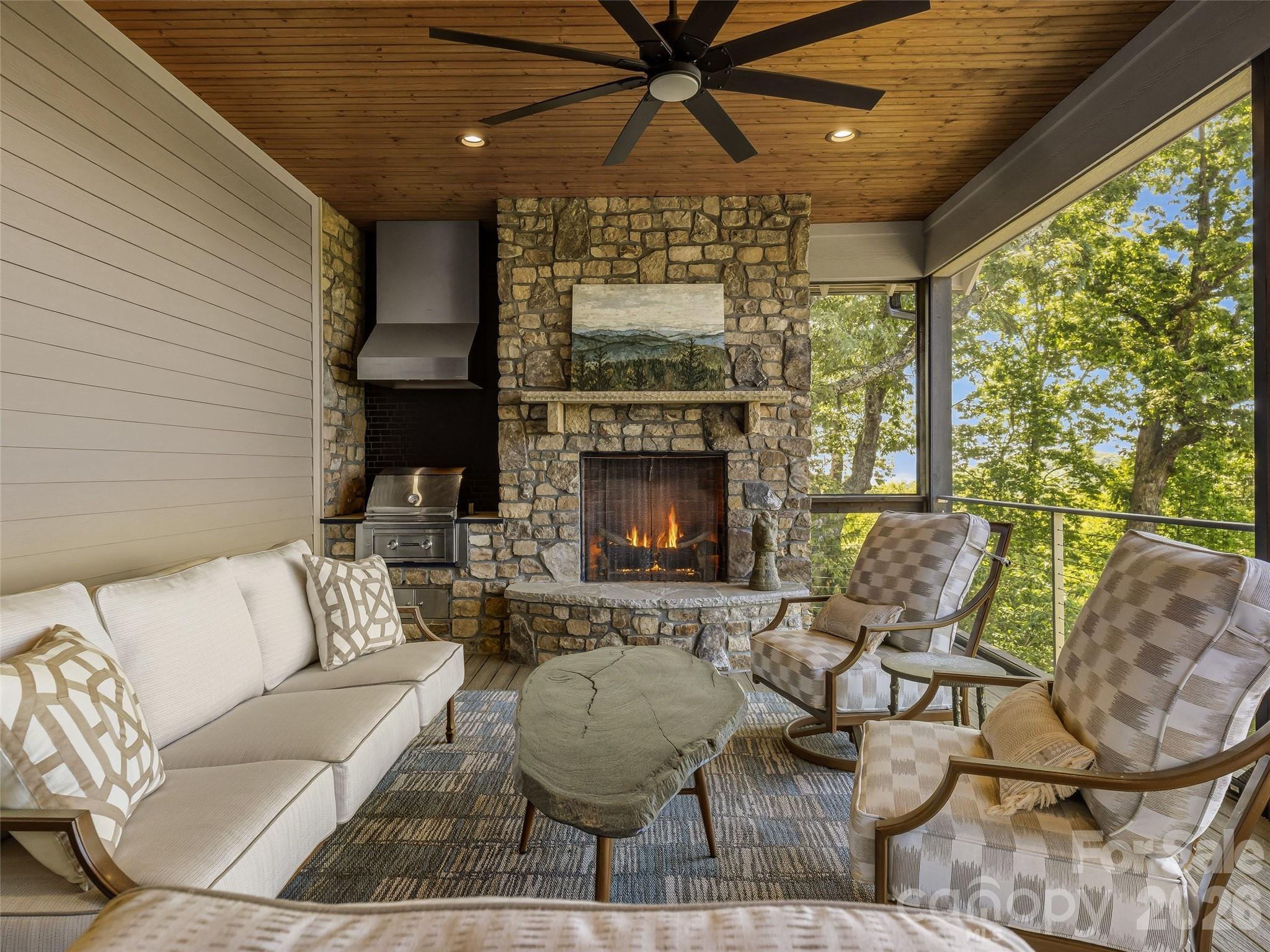 236 Summerset Drive — Hendersonville