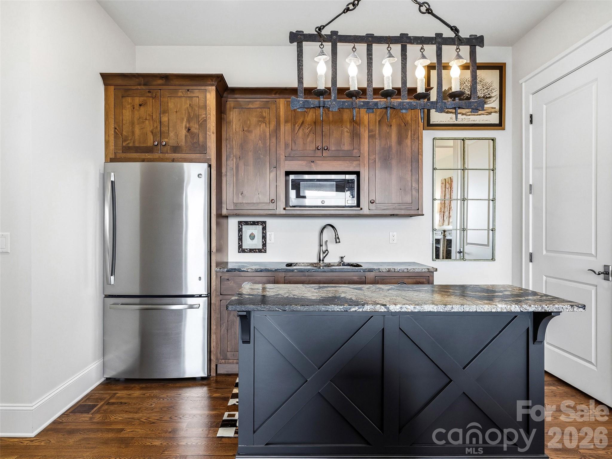 236 Summerset Drive — Hendersonville