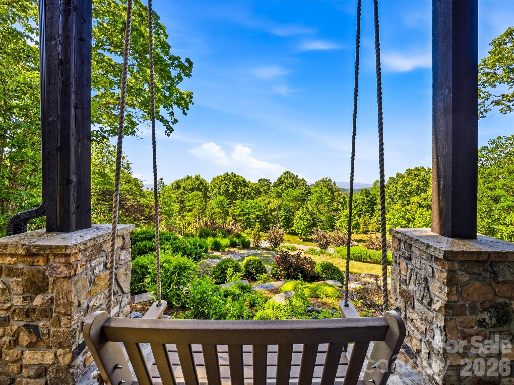 236 Summerset Drive — Hendersonville