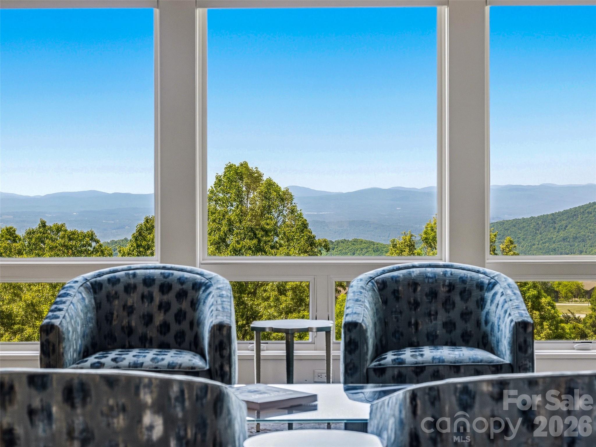 236 Summerset Drive — Hendersonville