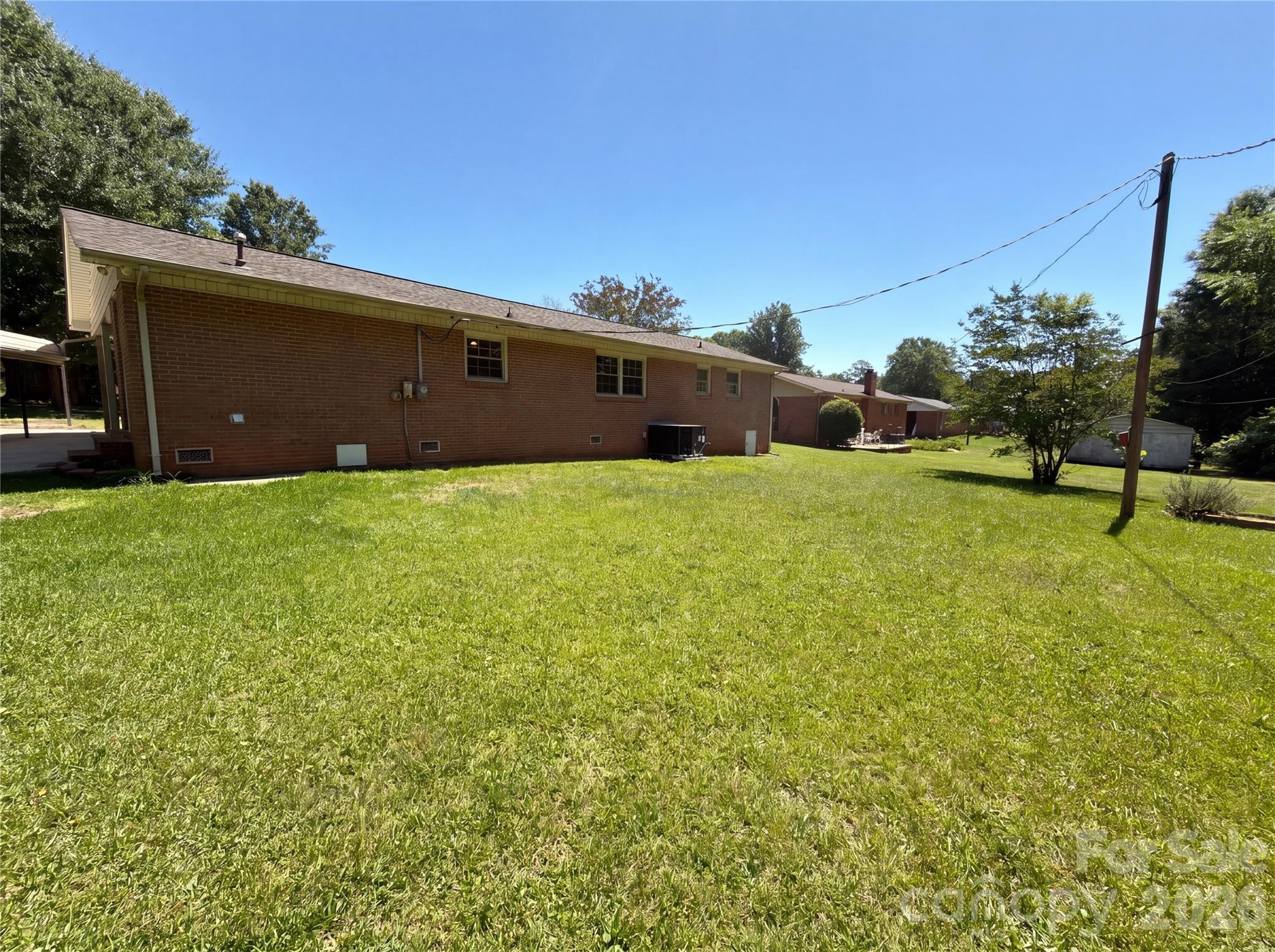 1415 Crestfield Drive — Lancaster
