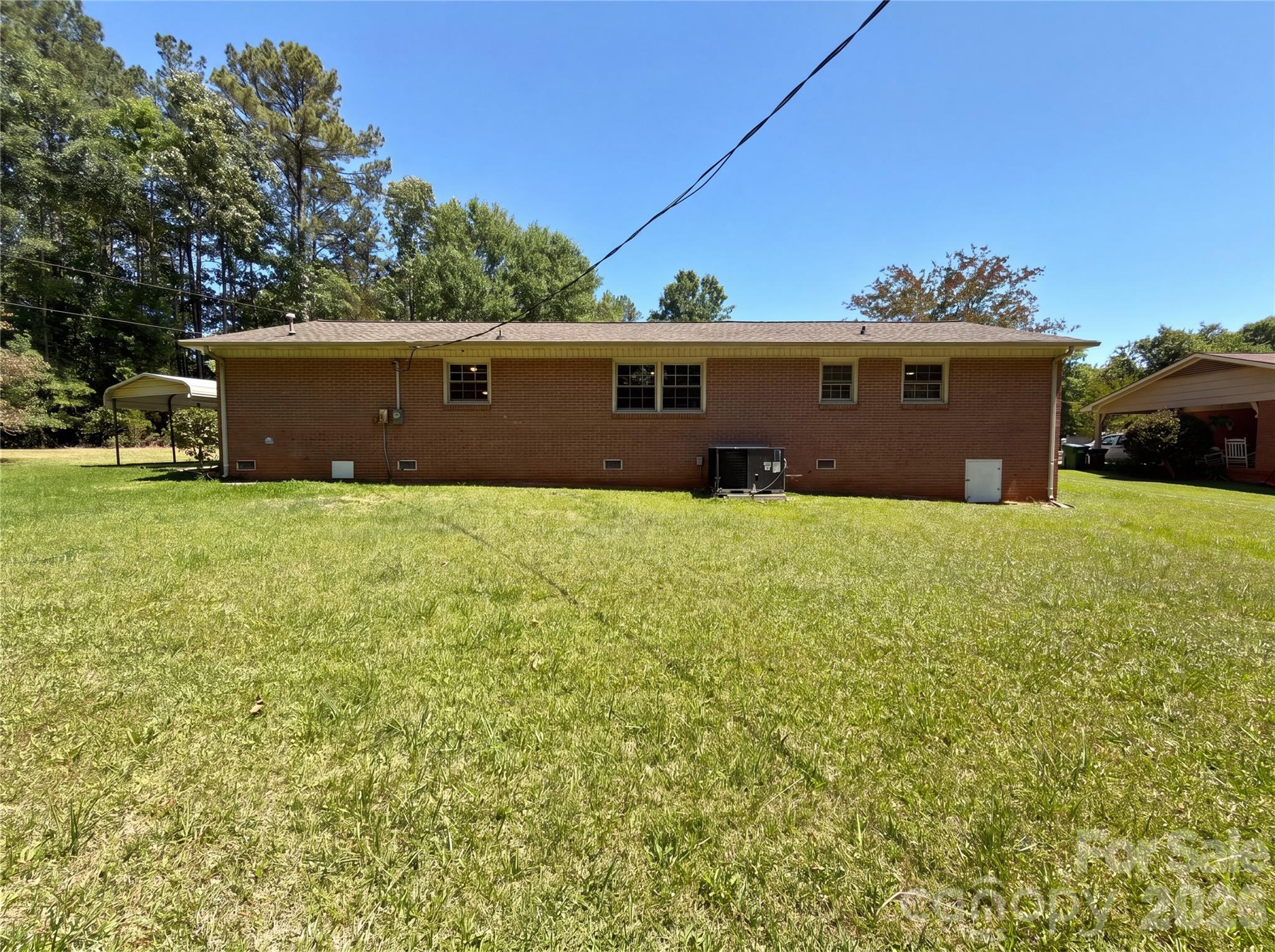 1415 Crestfield Drive — Lancaster