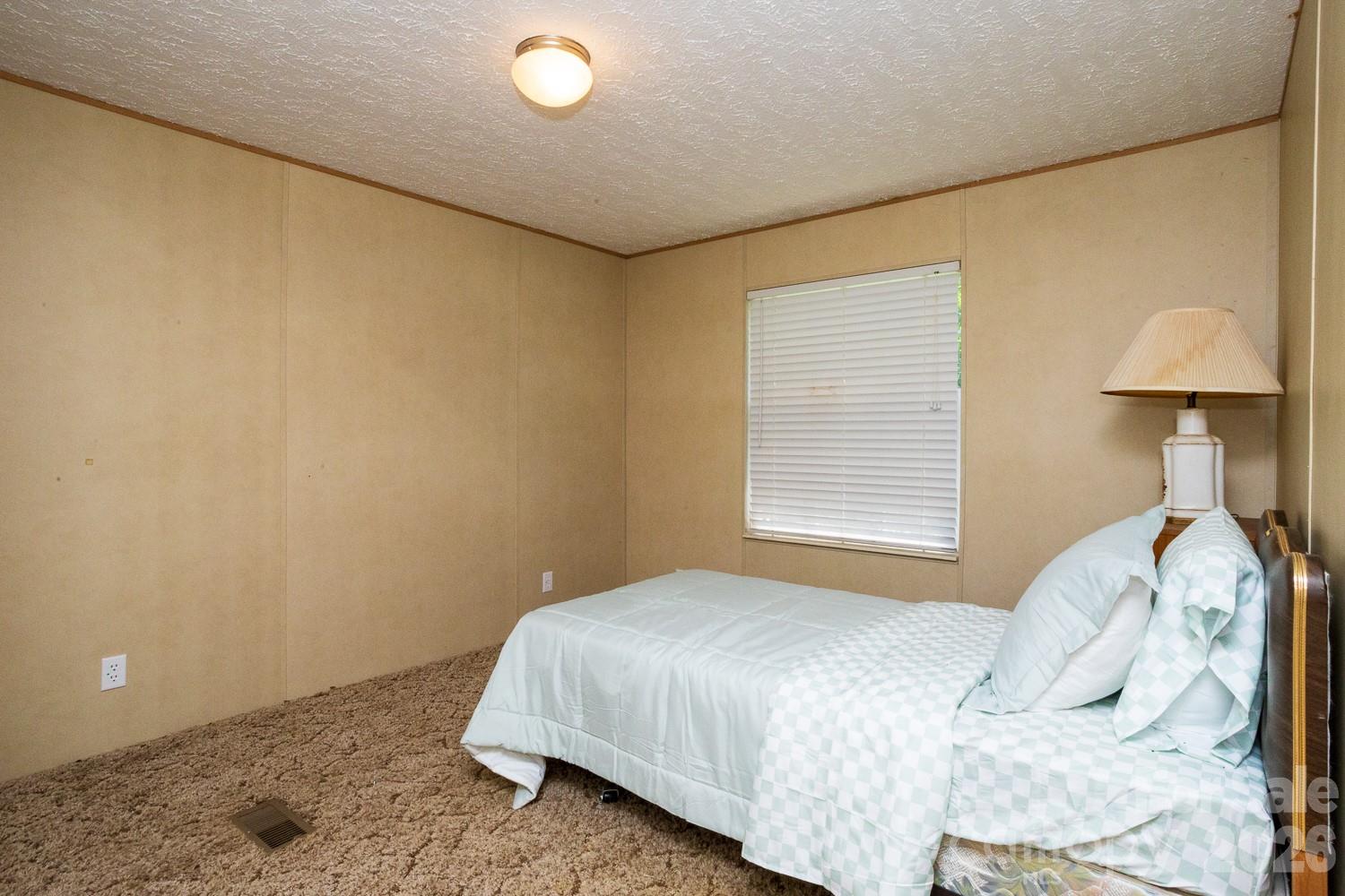 22 Hazelwood Road — Asheville
