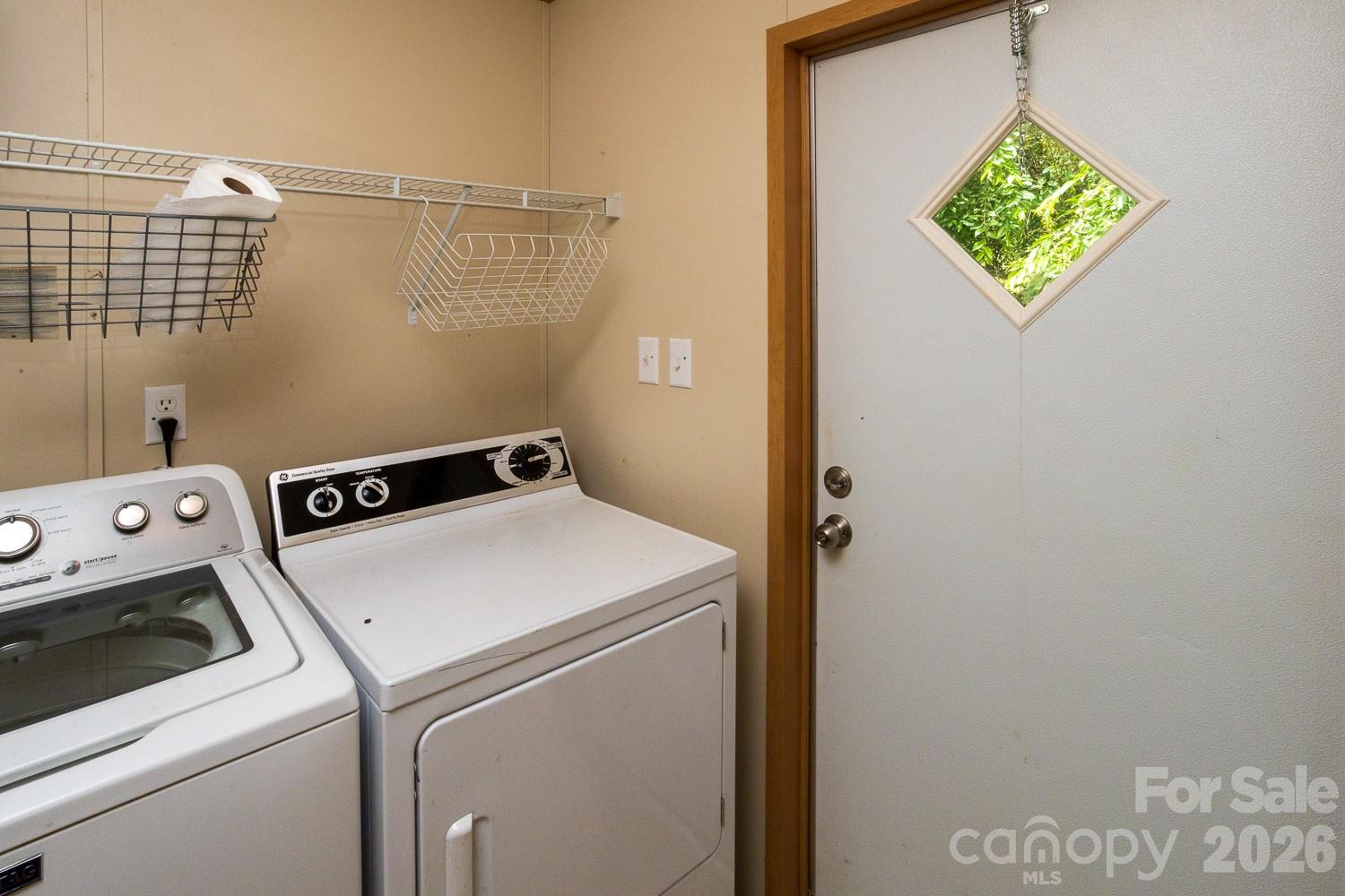 22 Hazelwood Road — Asheville